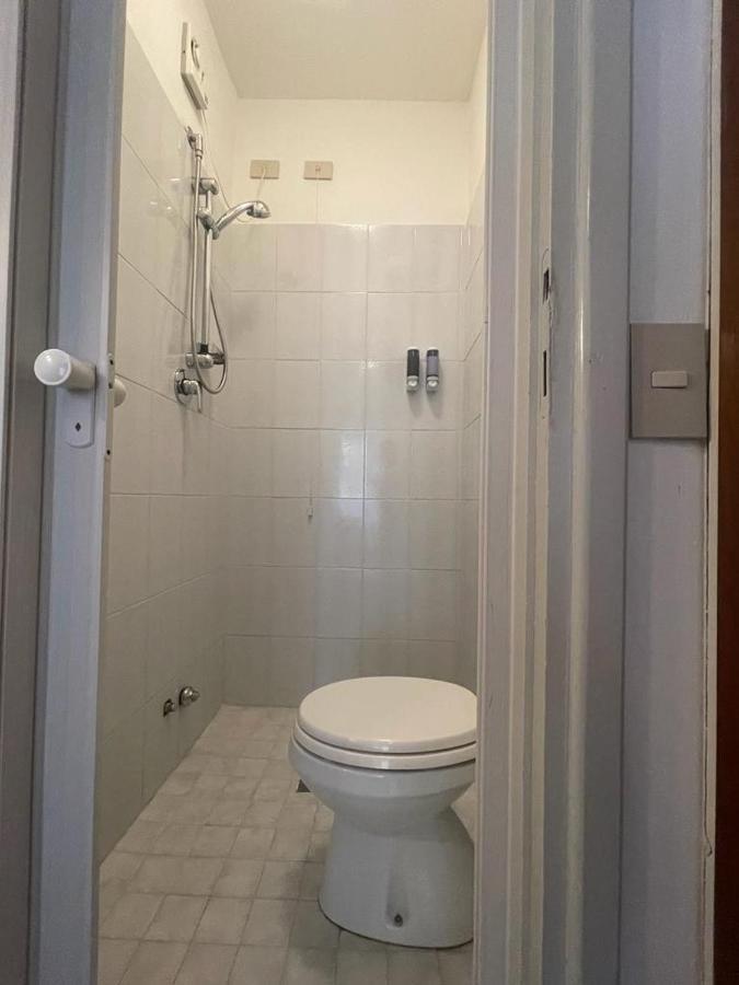 Small Single Room,1415435859:JPEG