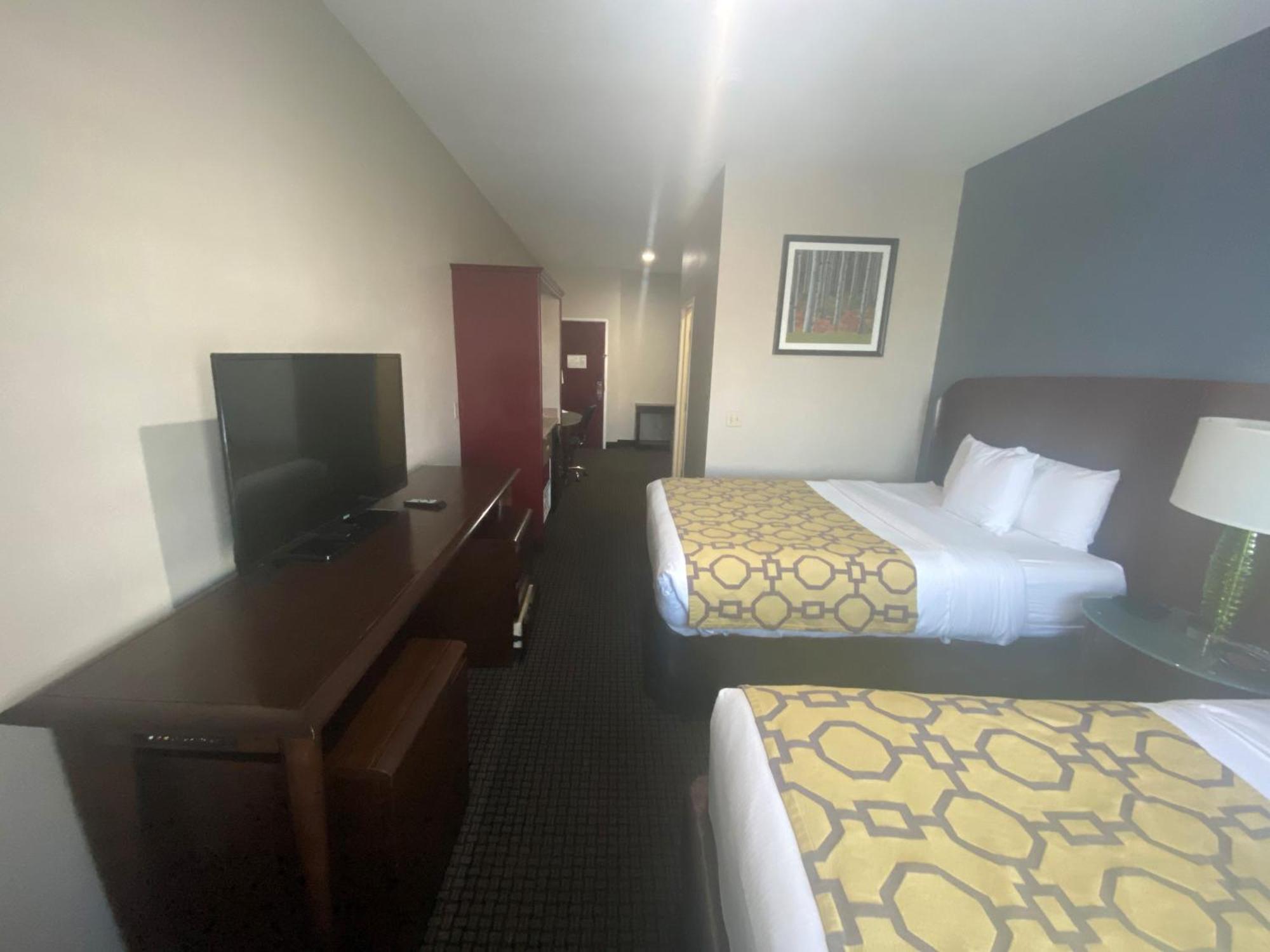 Queen Room Two Queen Beds Non-Smoking