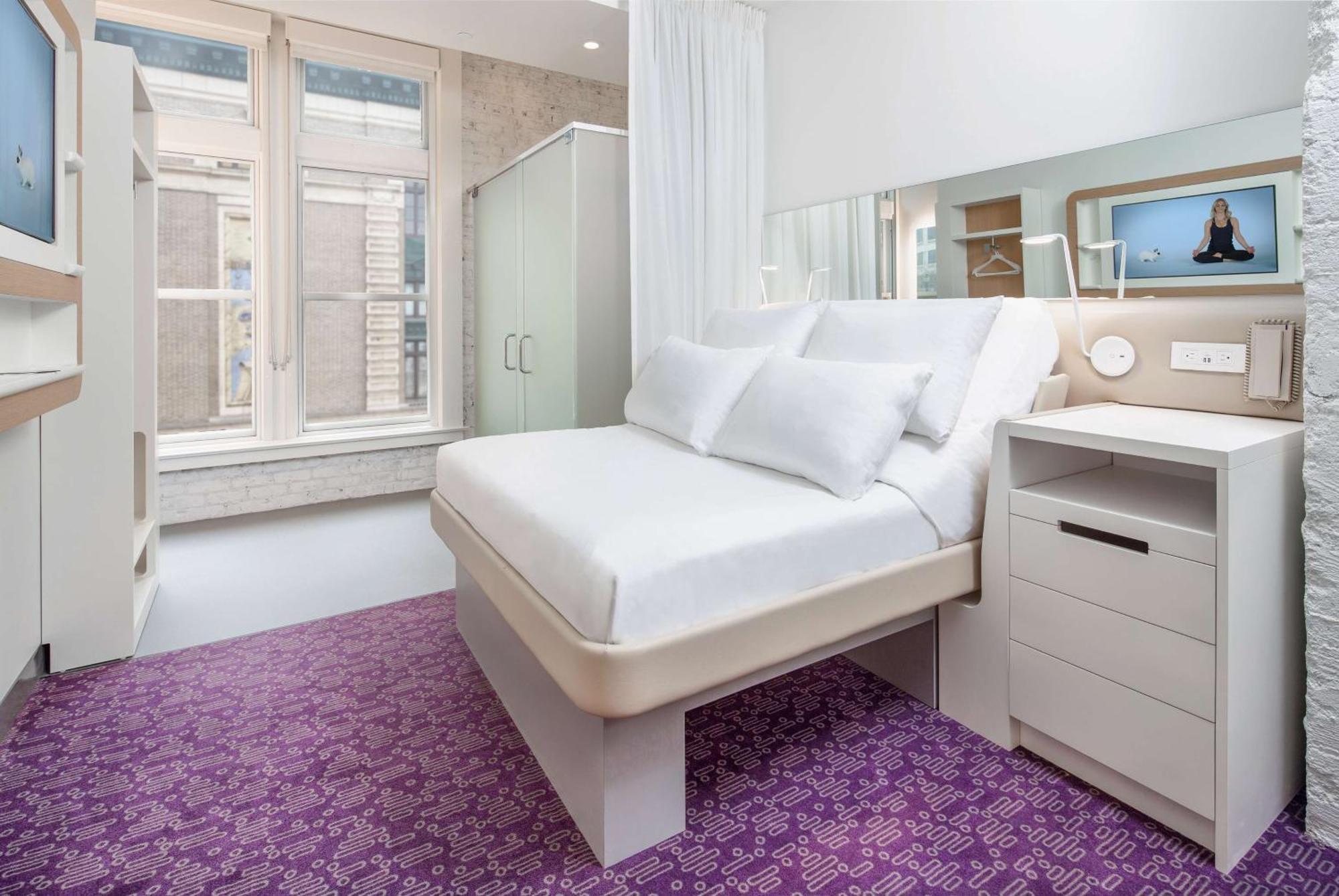 Premium Queen Cabin
