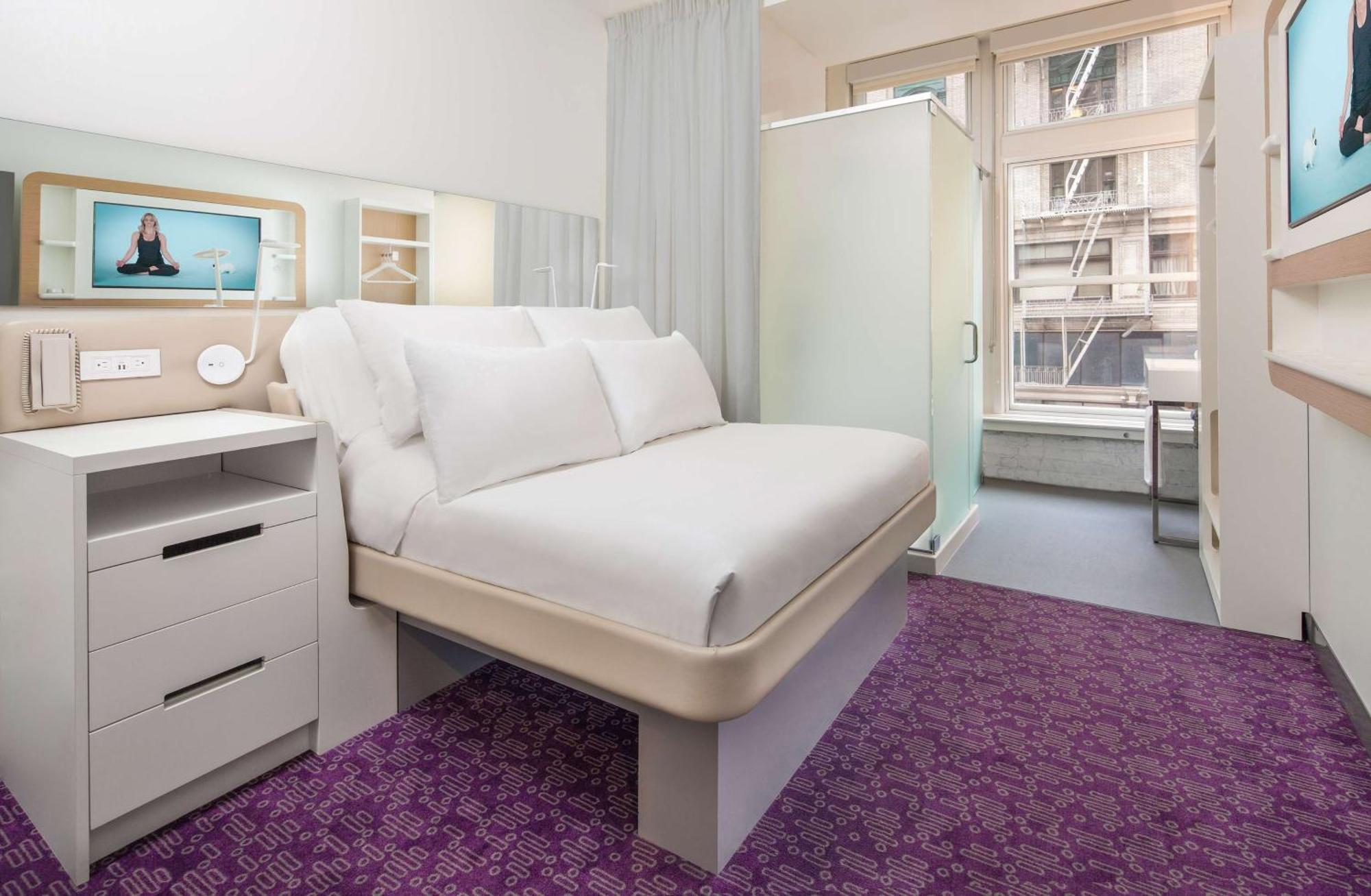 Premium Queen Cabin