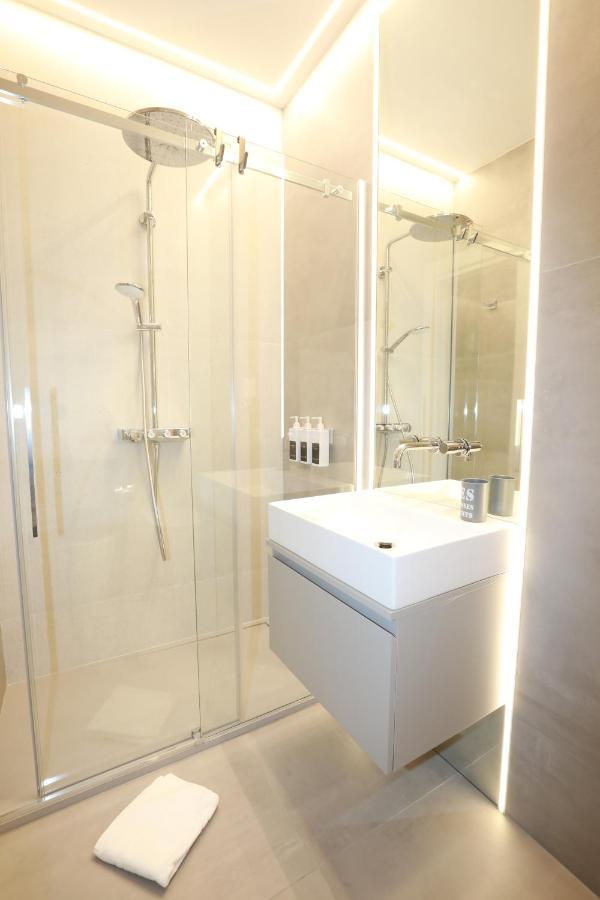Deluxe Double Room Balcony