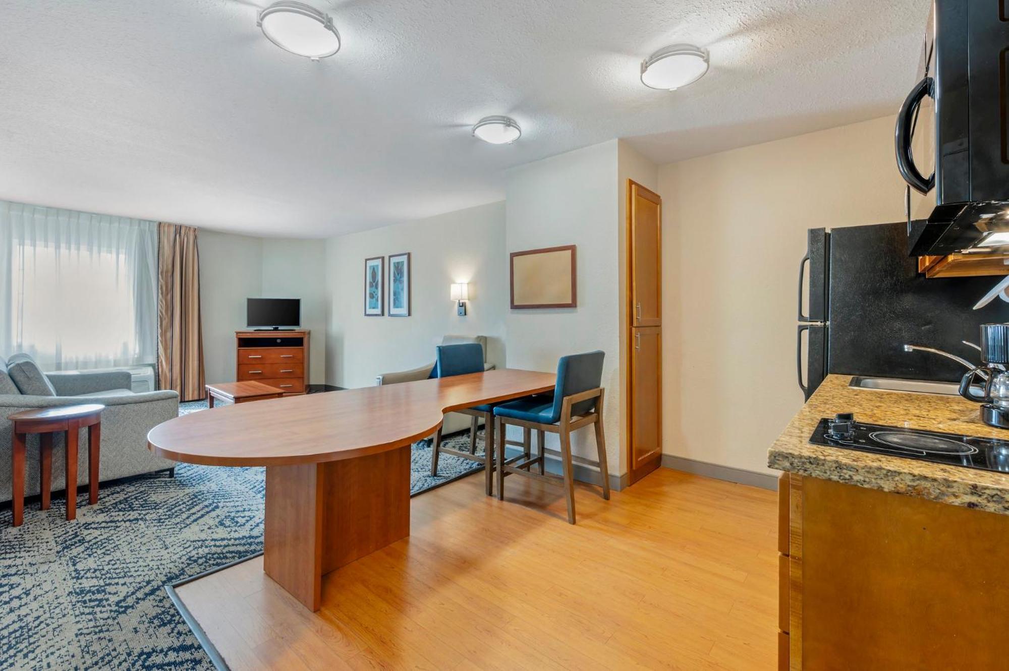 One-Bedroom Suite