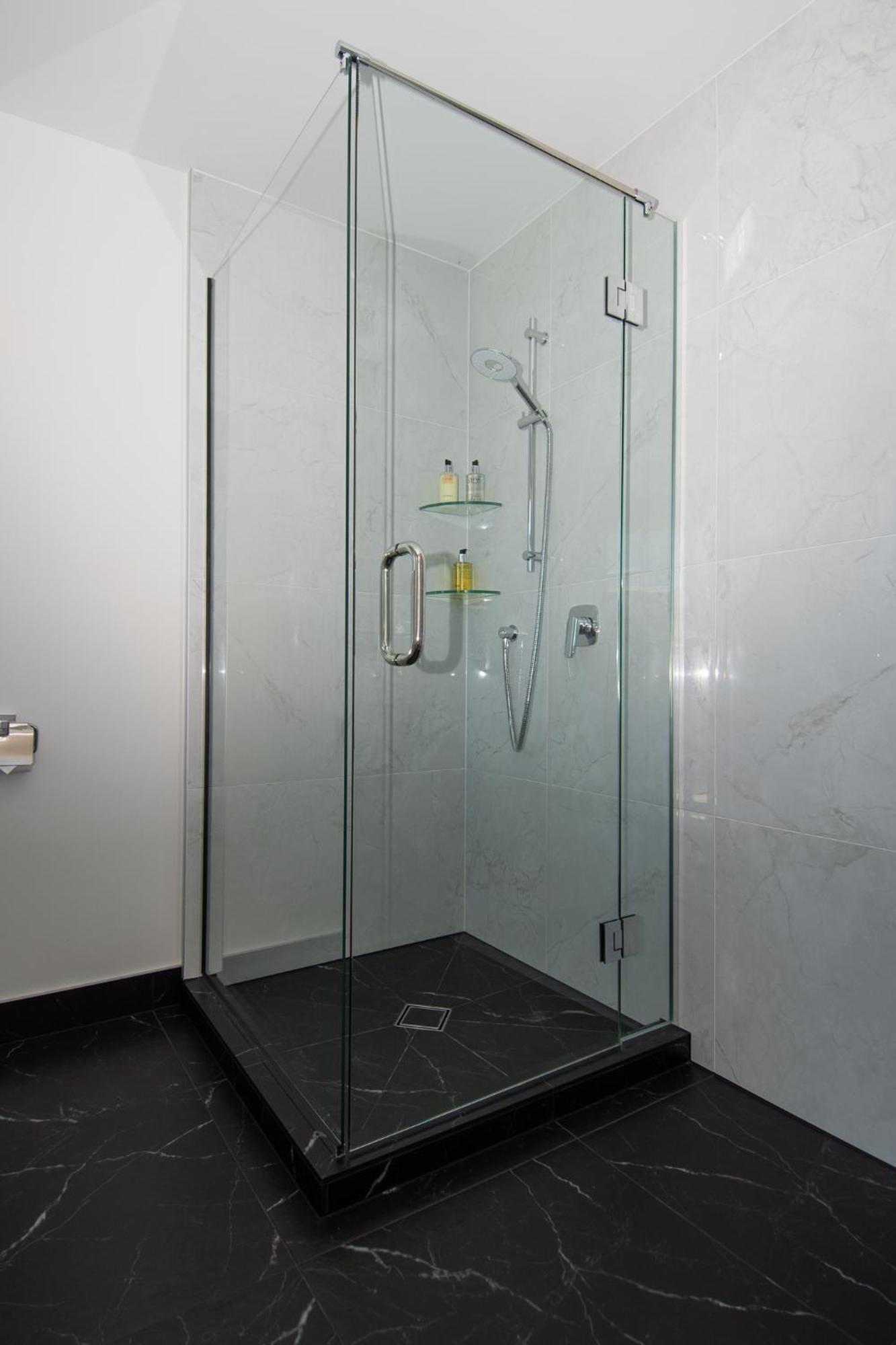 Twin Studio Unit