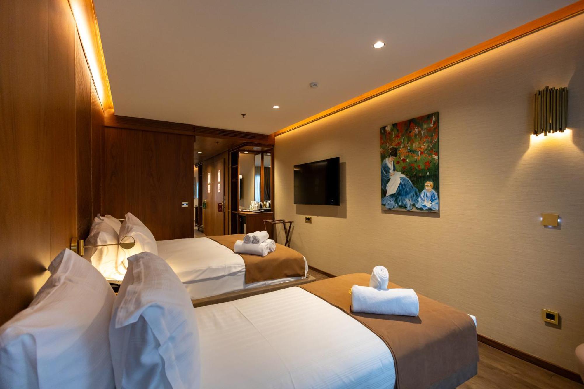 Deluxe Triple Room