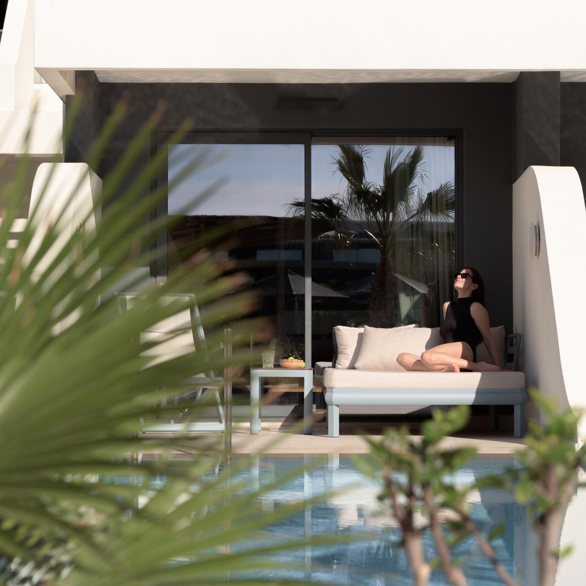 Superior Exclusive Pool or Sea View Individual Pool