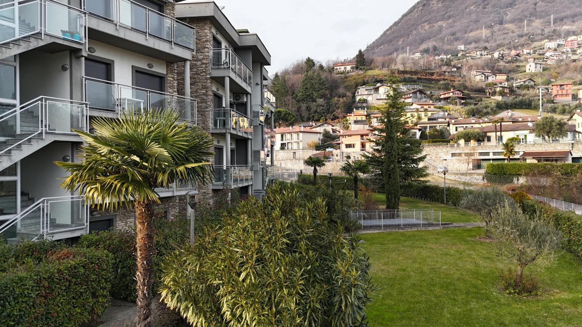 Apartment Garden View