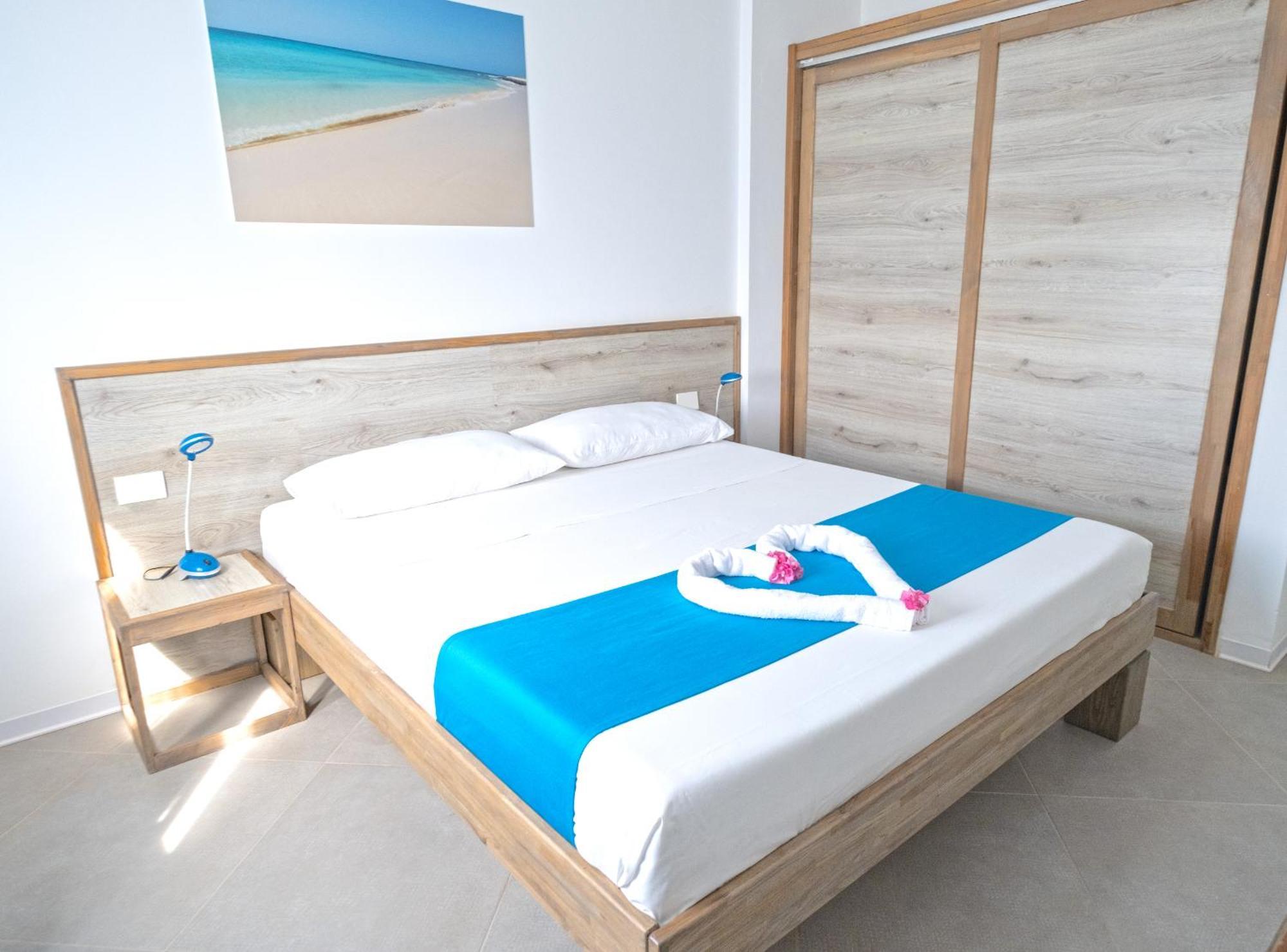 Suite with Sea View,1540798732:JPEG