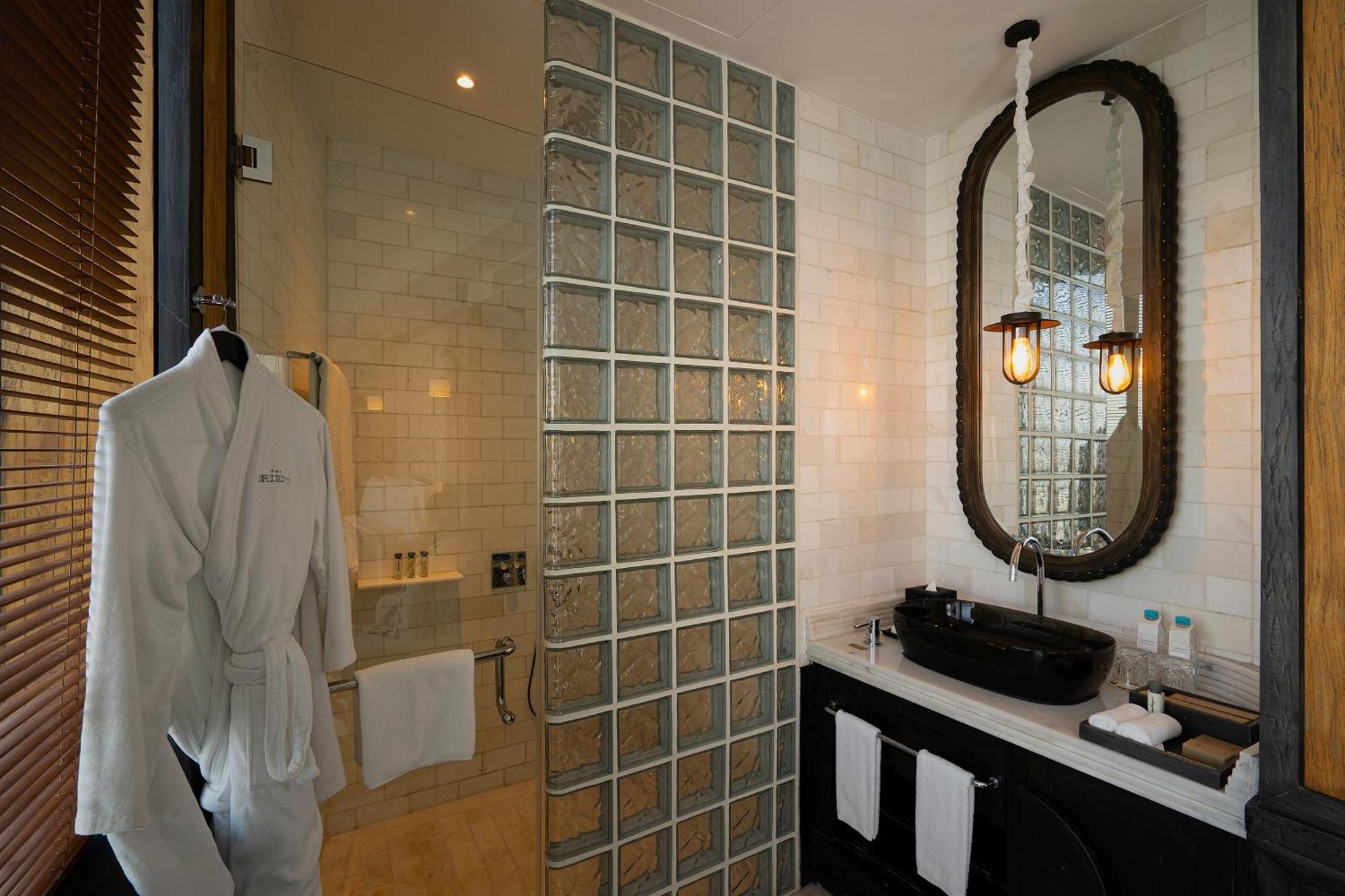 Grand Orient King Room,1543302841:JPEG