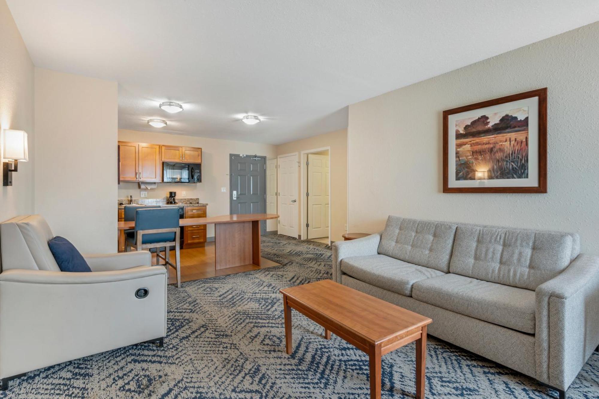 One-Bedroom Suite