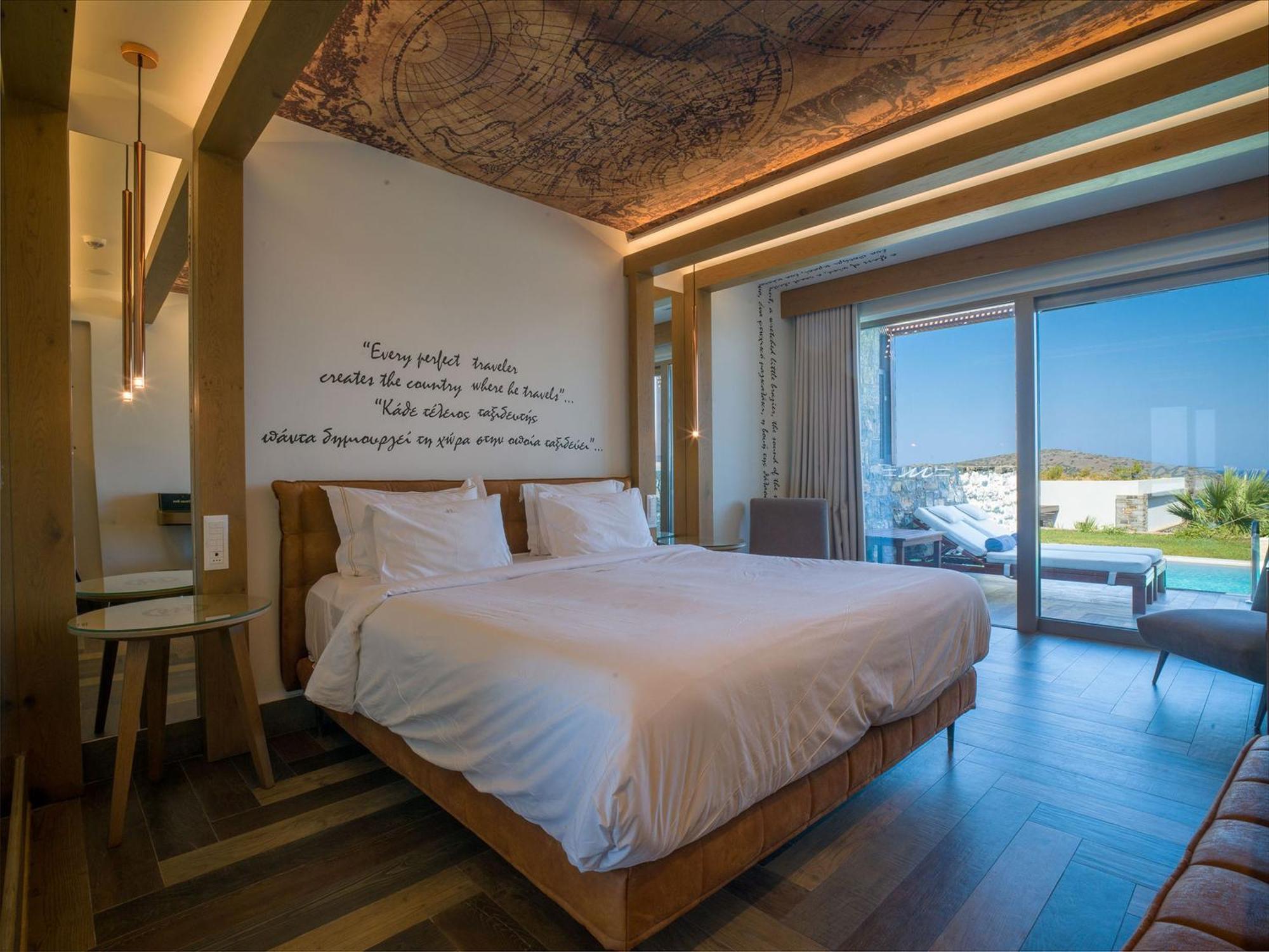 Deluxe Zimmer mit eigenem Pool und Meerblick