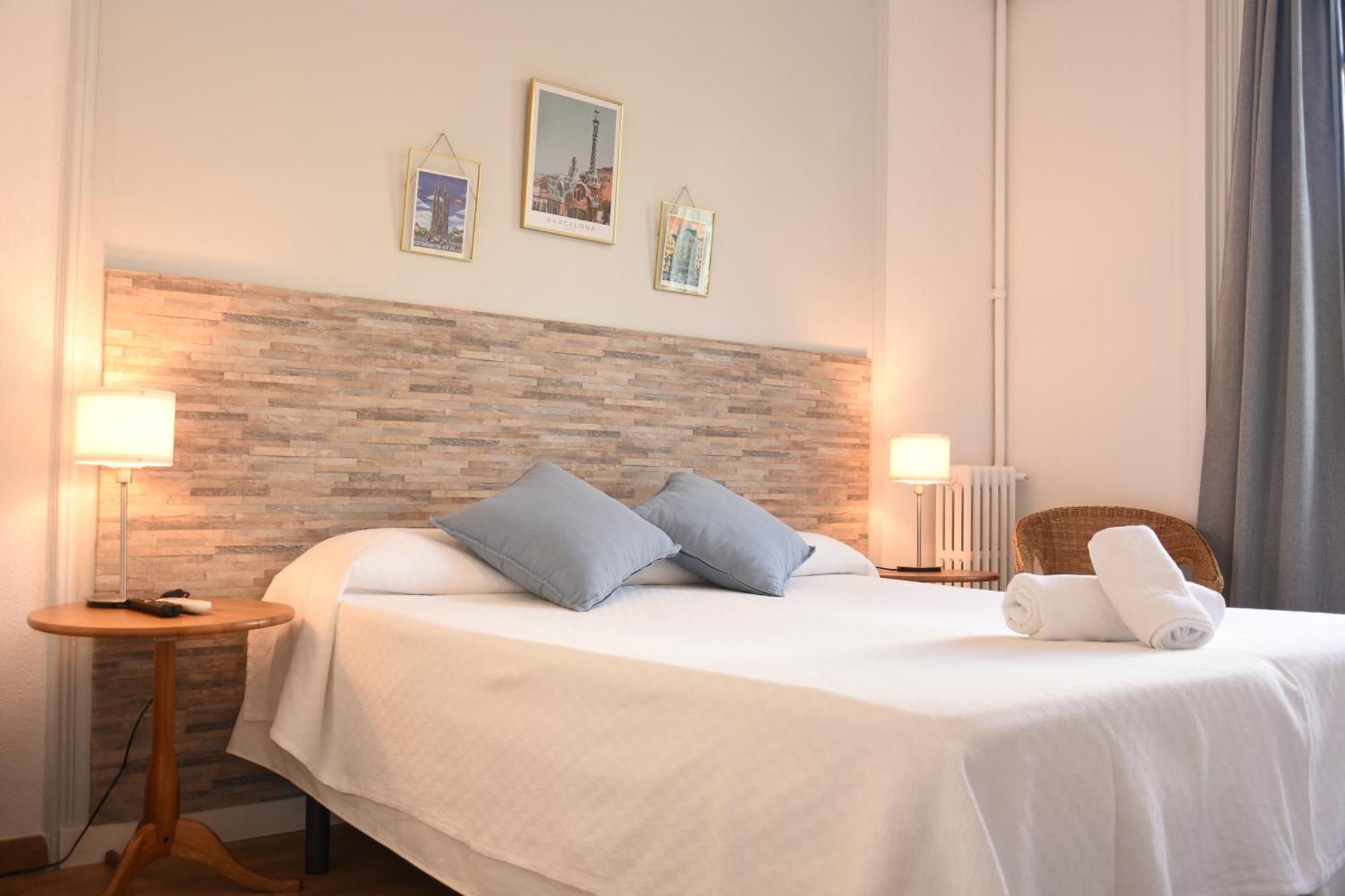 Double Room Private Bathroom