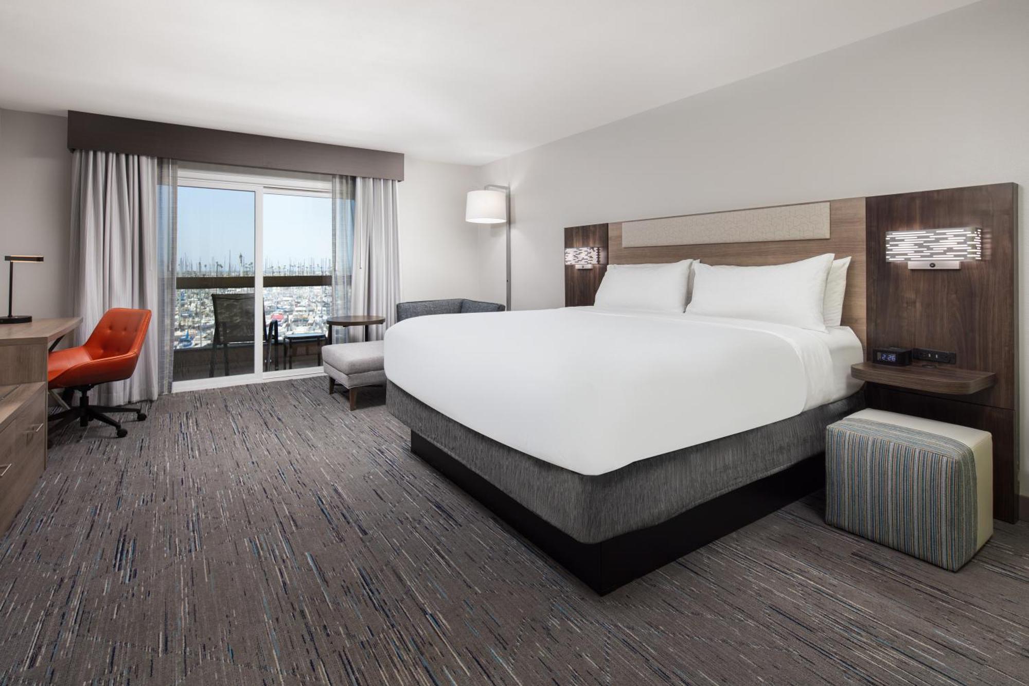 Standard King Room with Harbour View,1549470265:JPEG