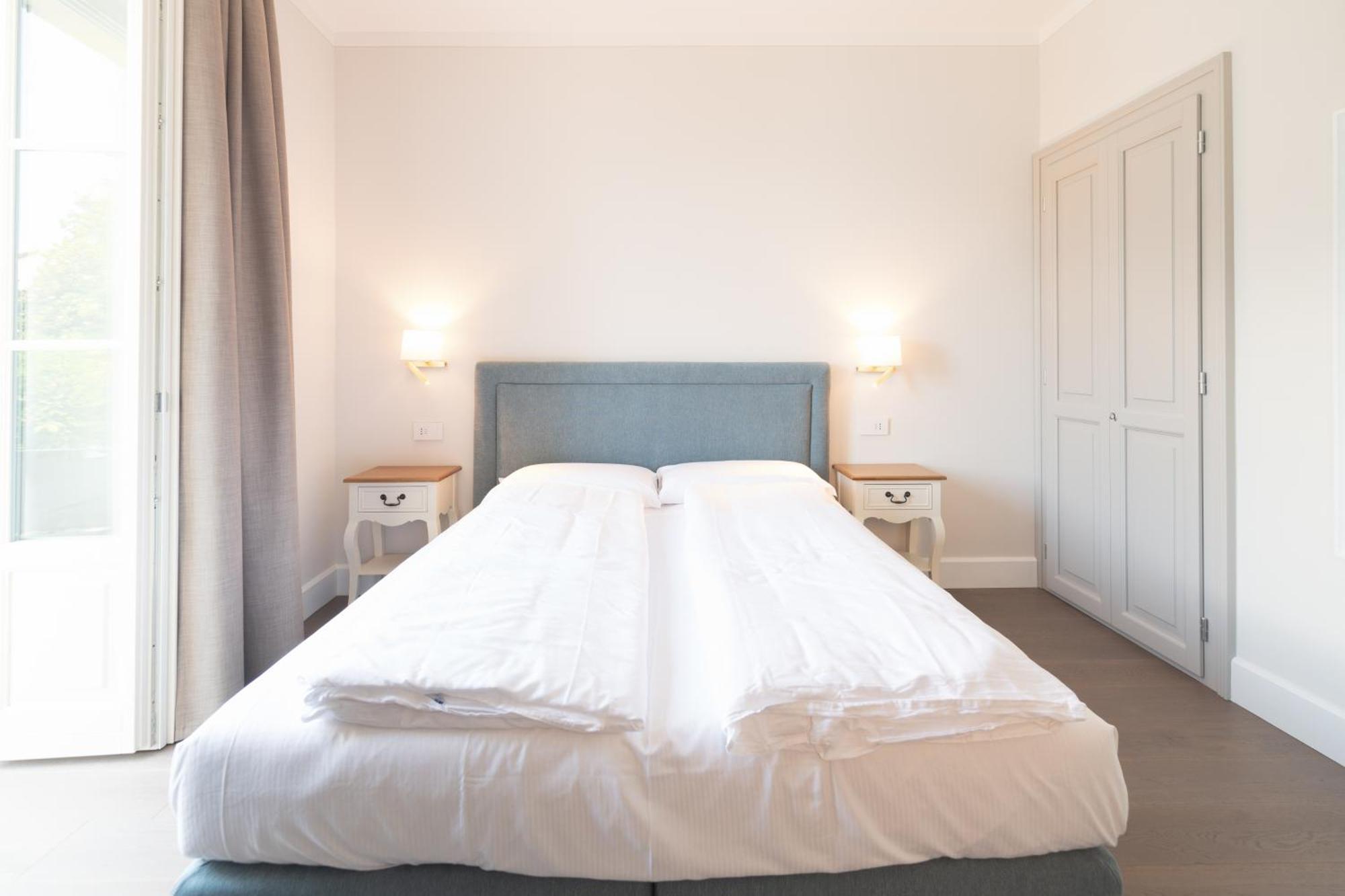 Superior Double or Twin Room Lake View