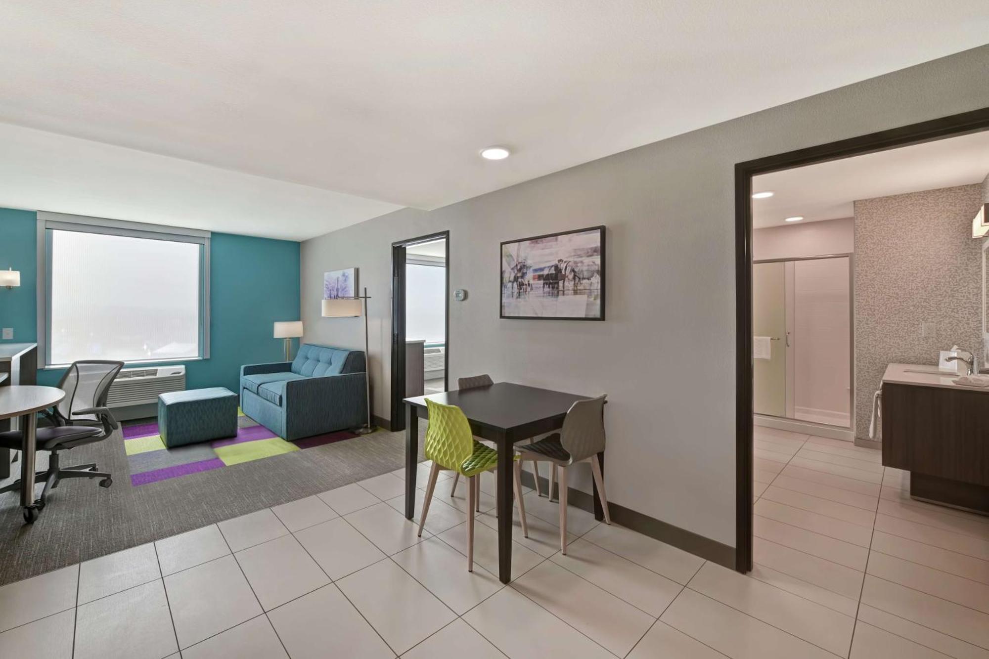 One-Bedroom King Suite Non-Smoking