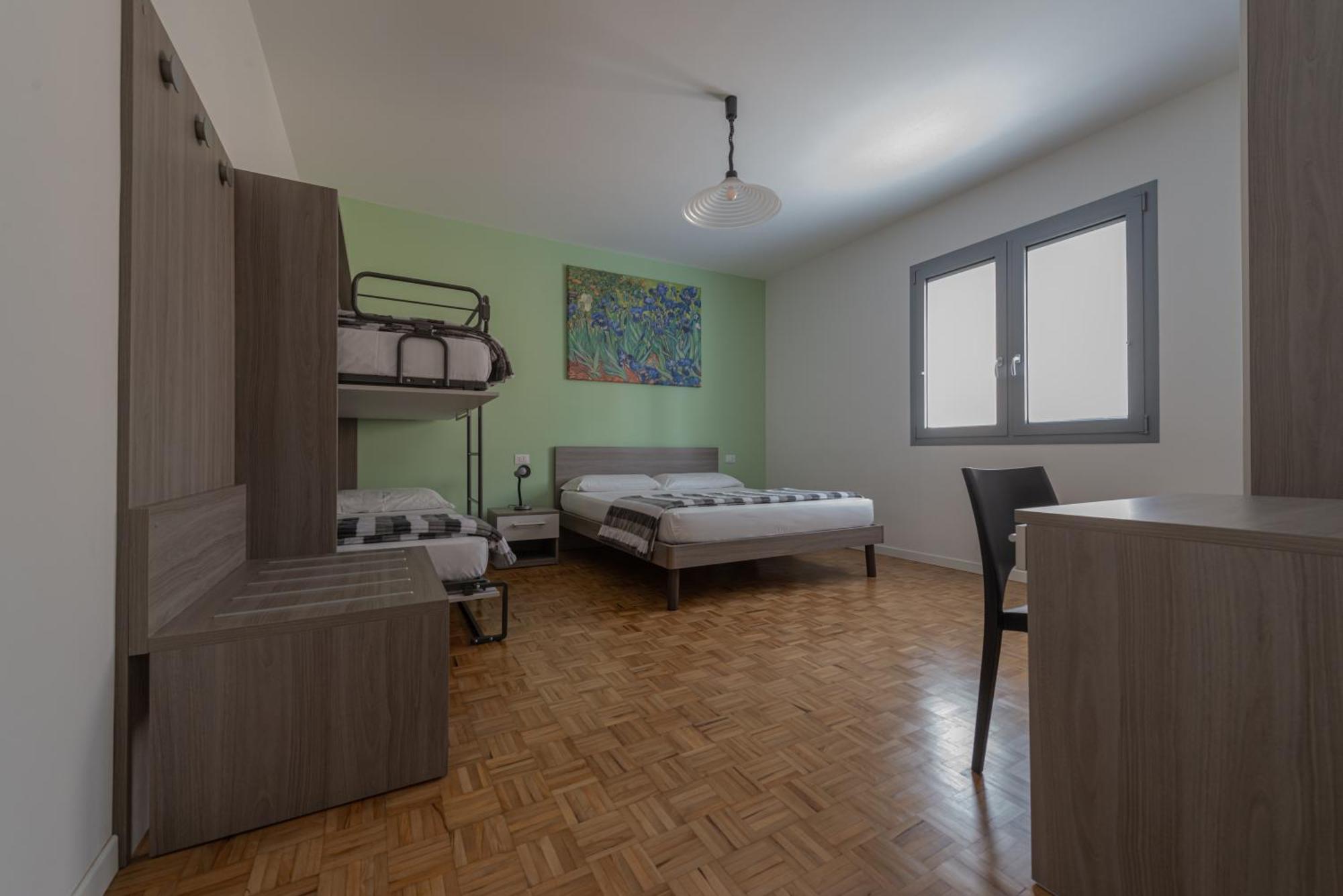 Double or Twin Room Private Bathroom