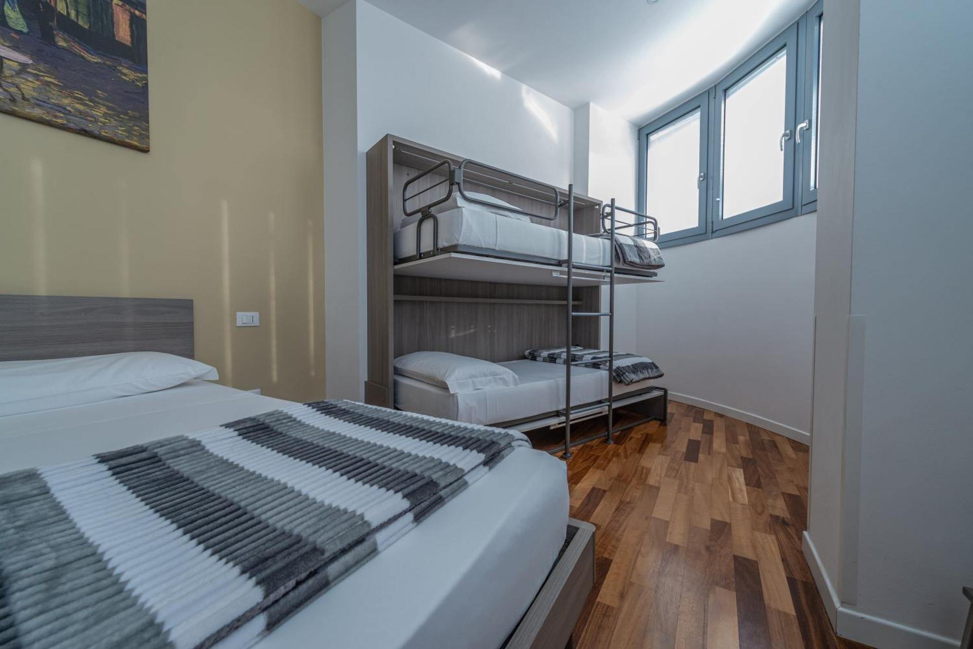 Double or Twin Room Private Bathroom