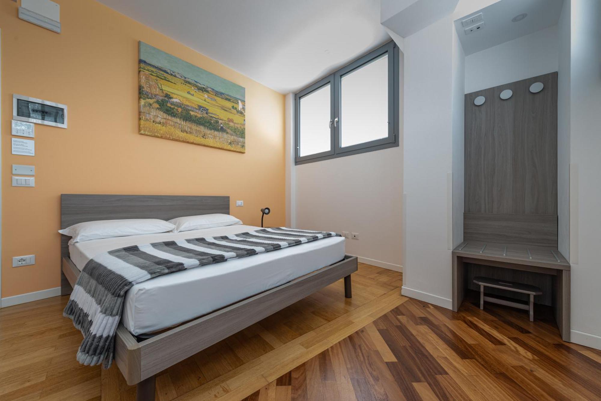 Double Room Private Bathroom