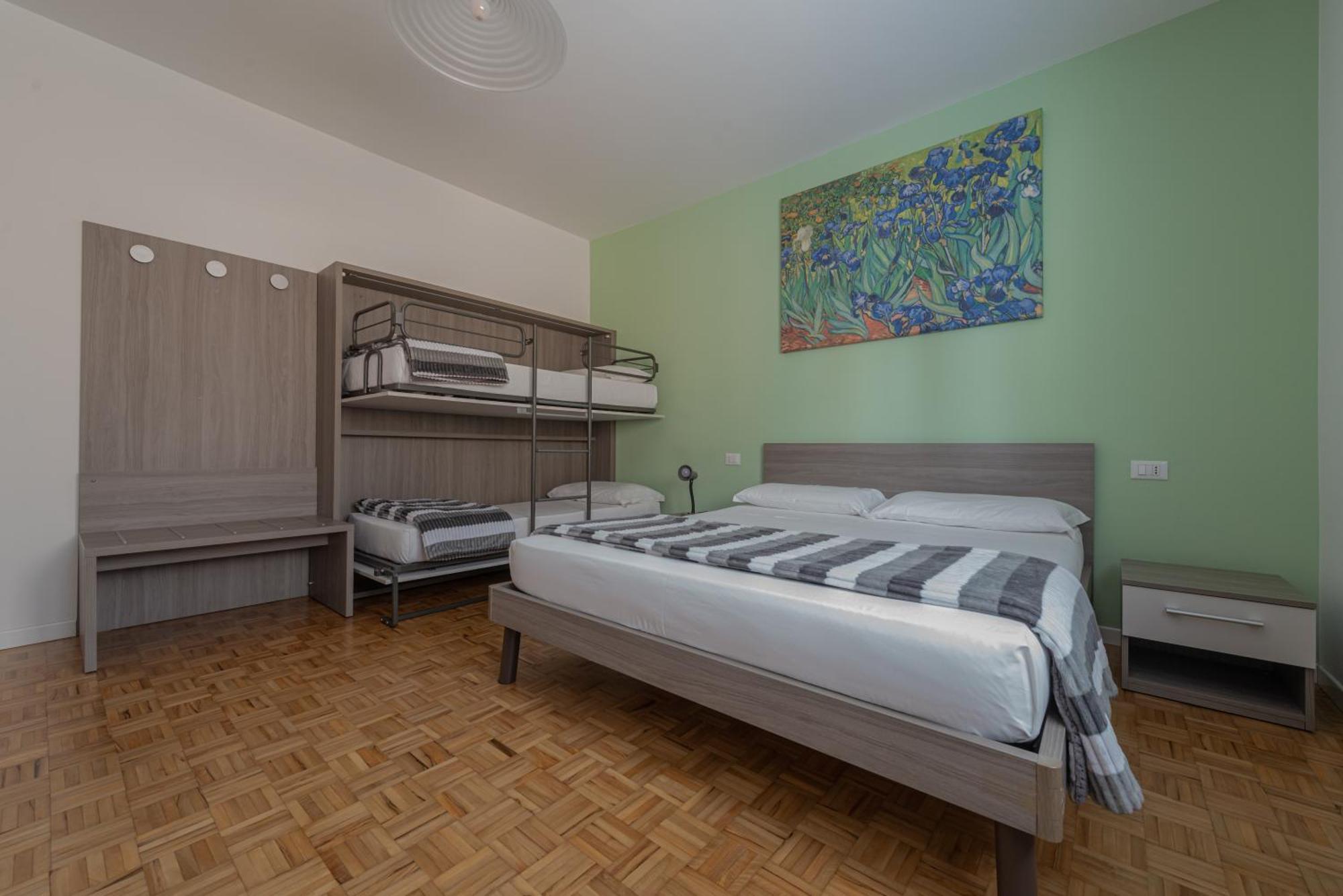 Double or Twin Room Private Bathroom