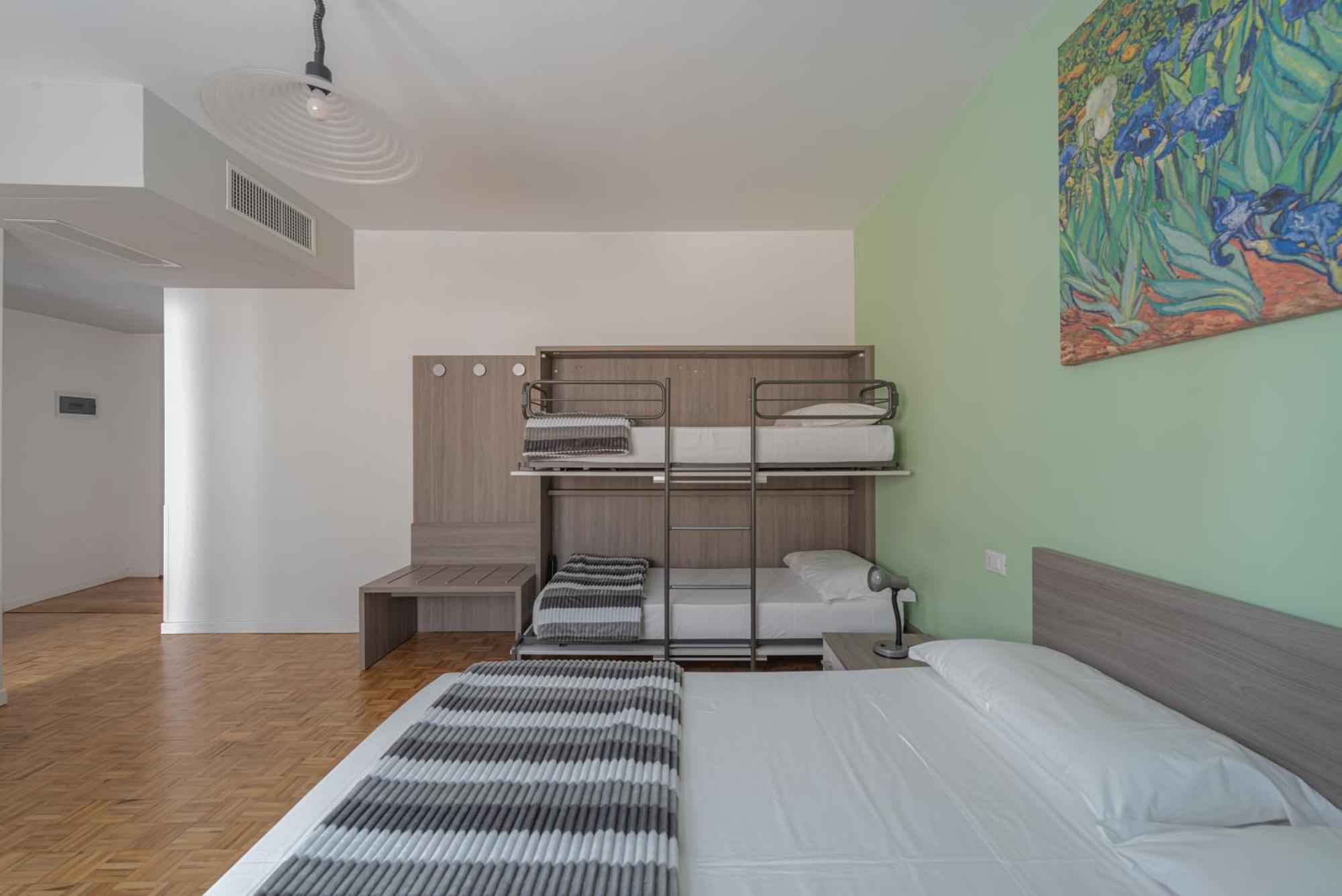 Double or Twin Room Private Bathroom