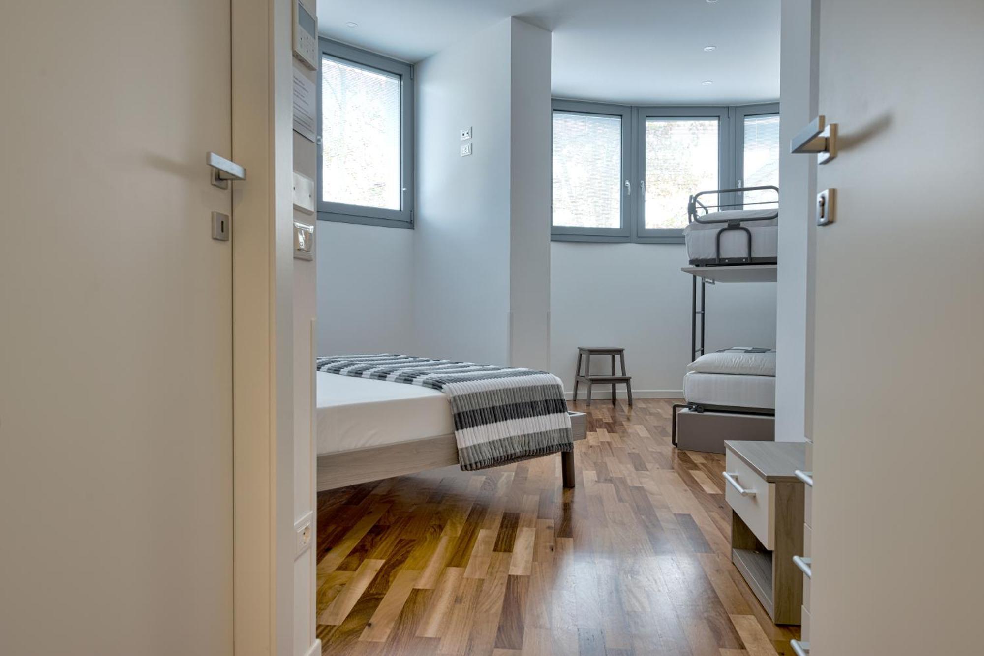Double or Twin Room Private Bathroom