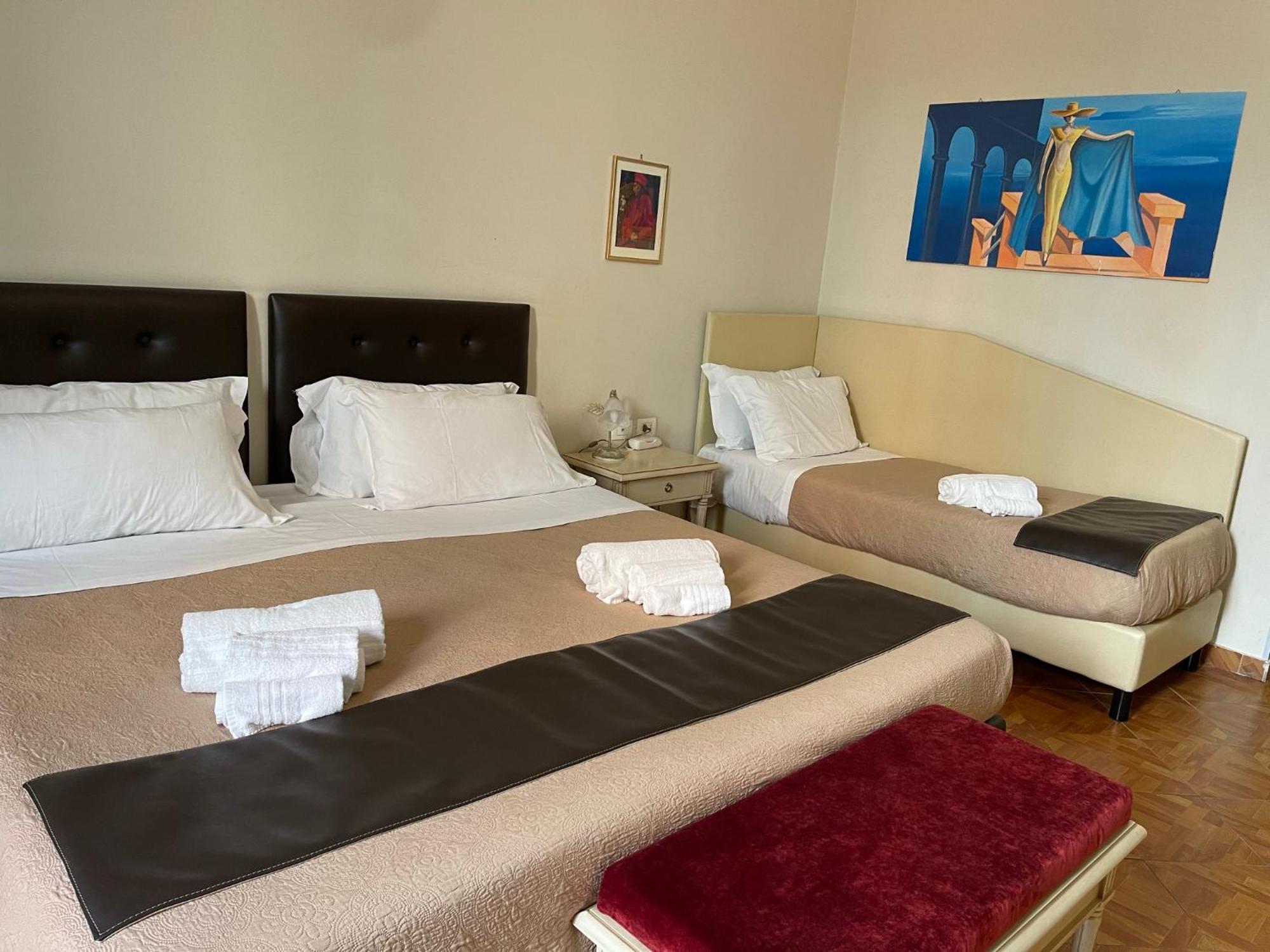 Standard Quadruple Room