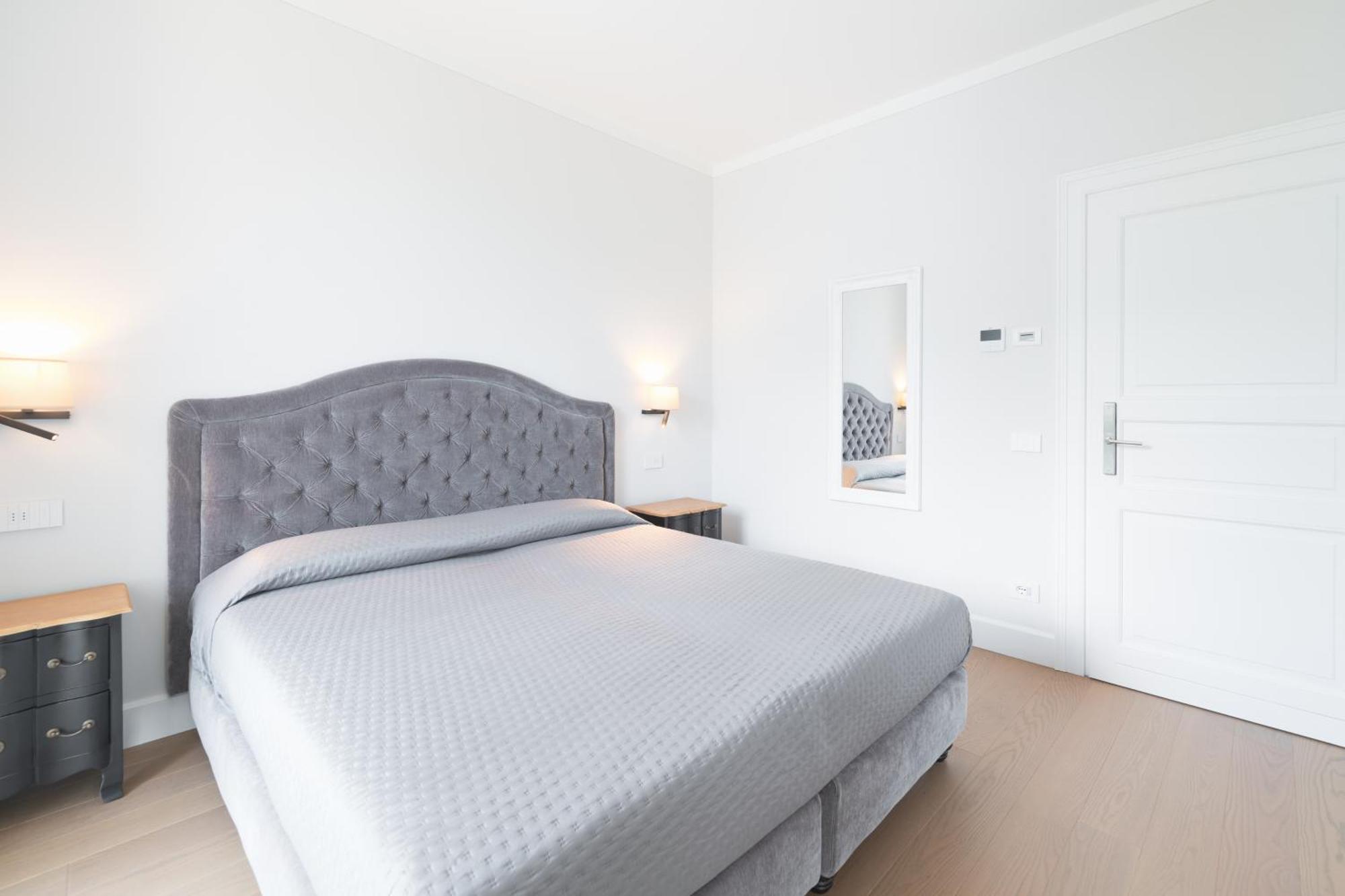 Superior Double or Twin Room Lake View