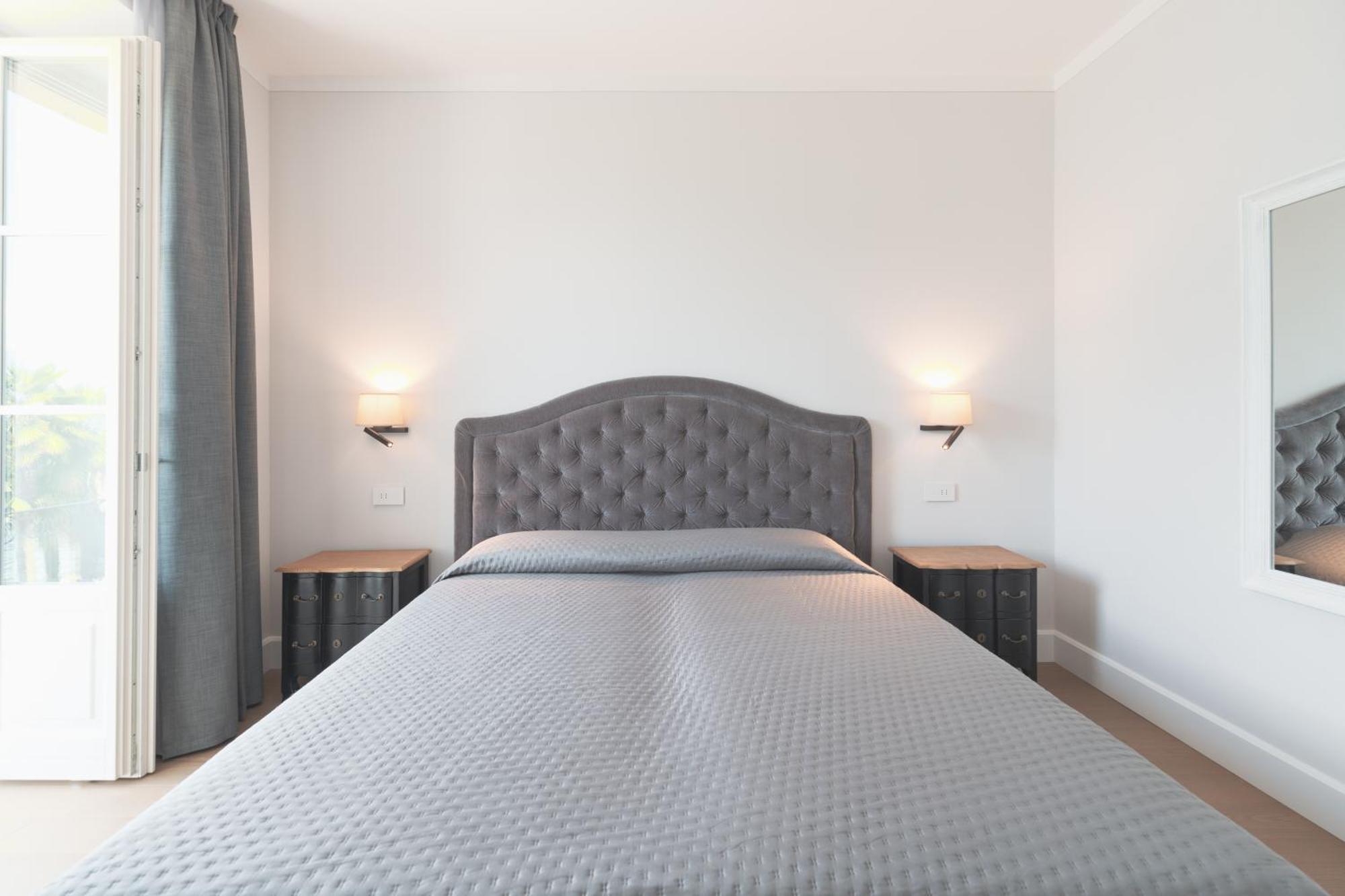 Superior Double or Twin Room Lake View
