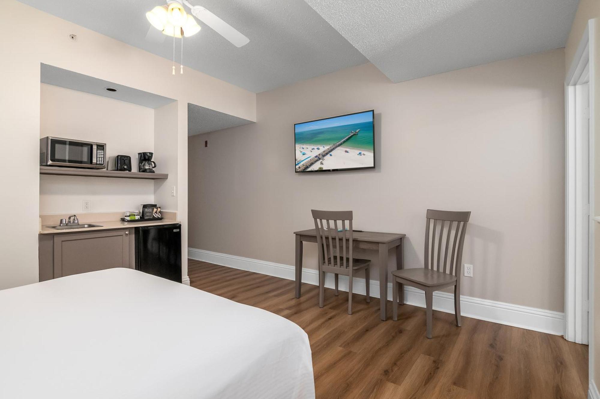 Queen Suite