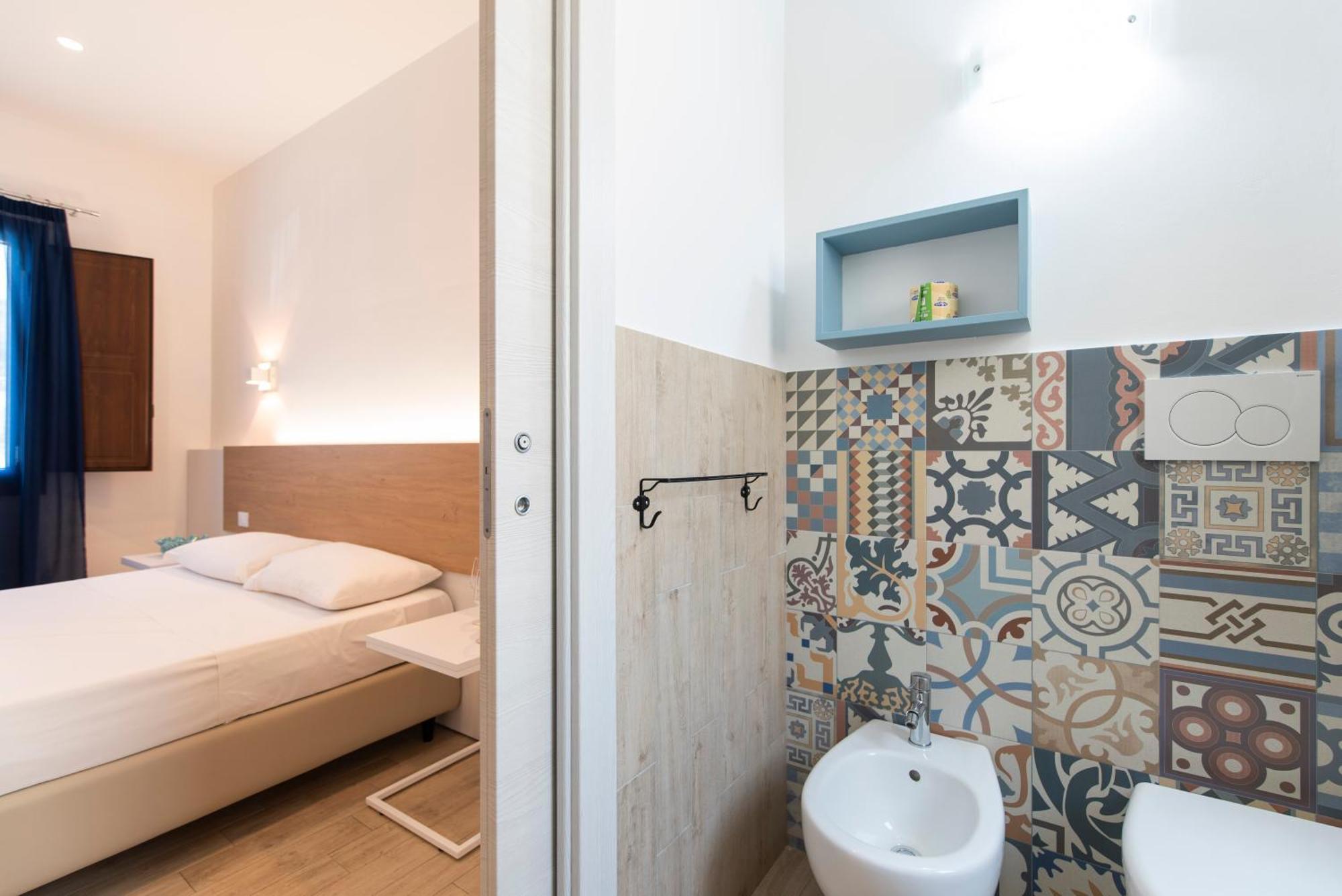 Double Room Private Bathroom