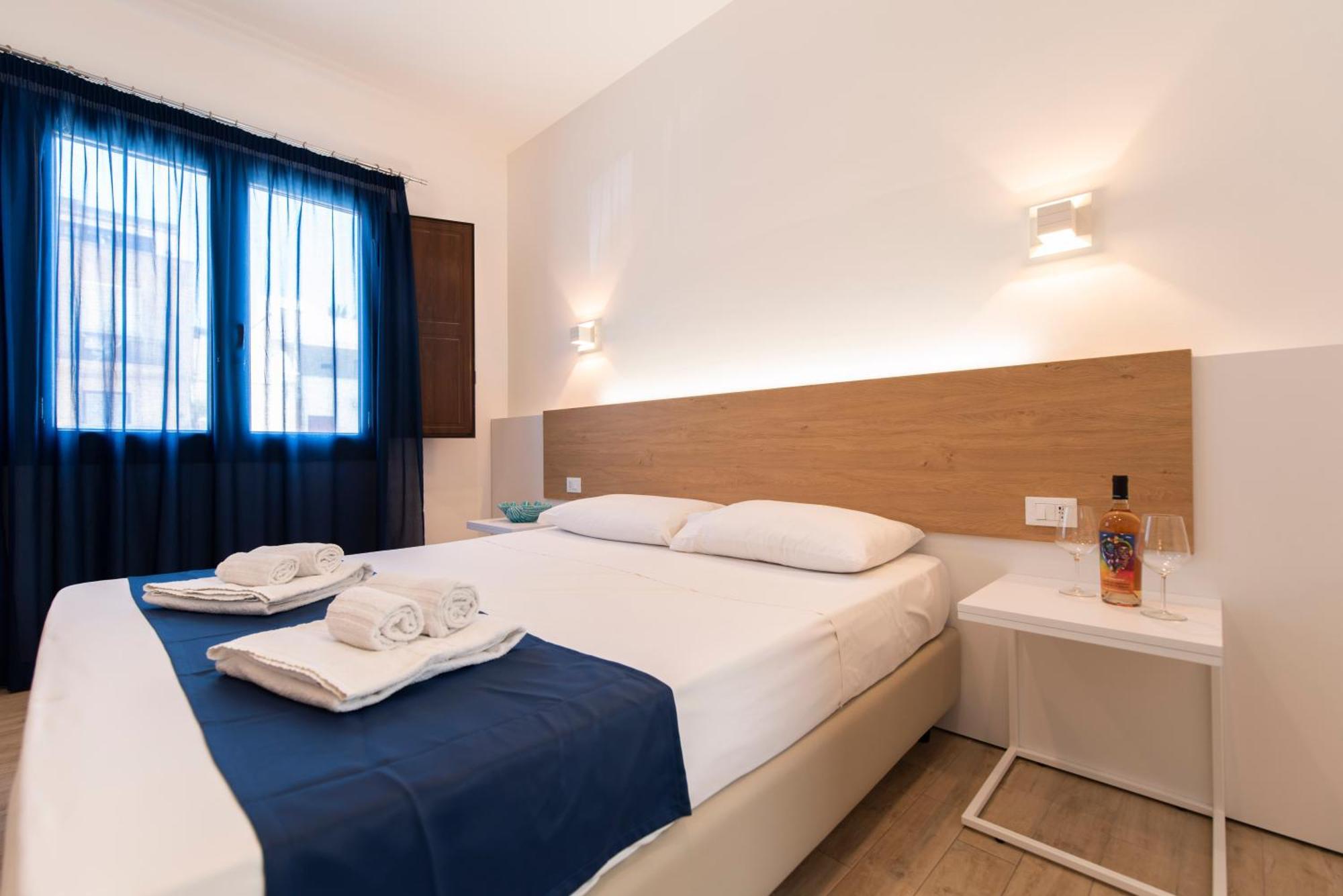 Double Room Private Bathroom