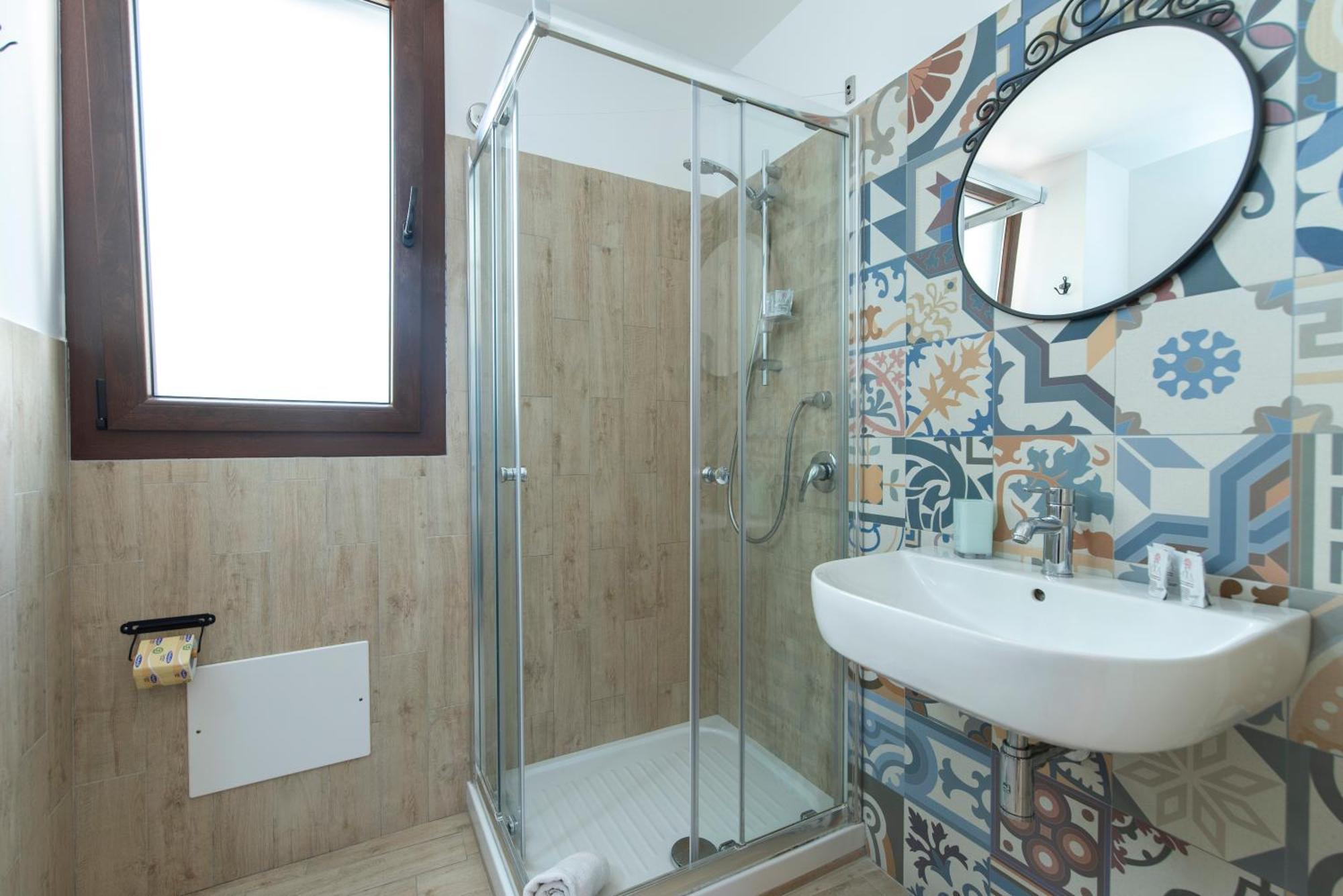 Double Room Private Bathroom