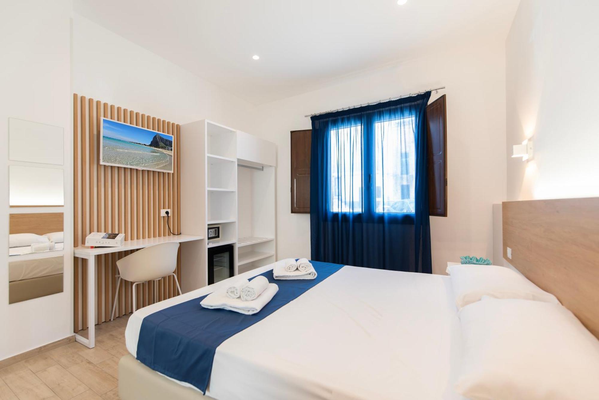 Double Room Private Bathroom