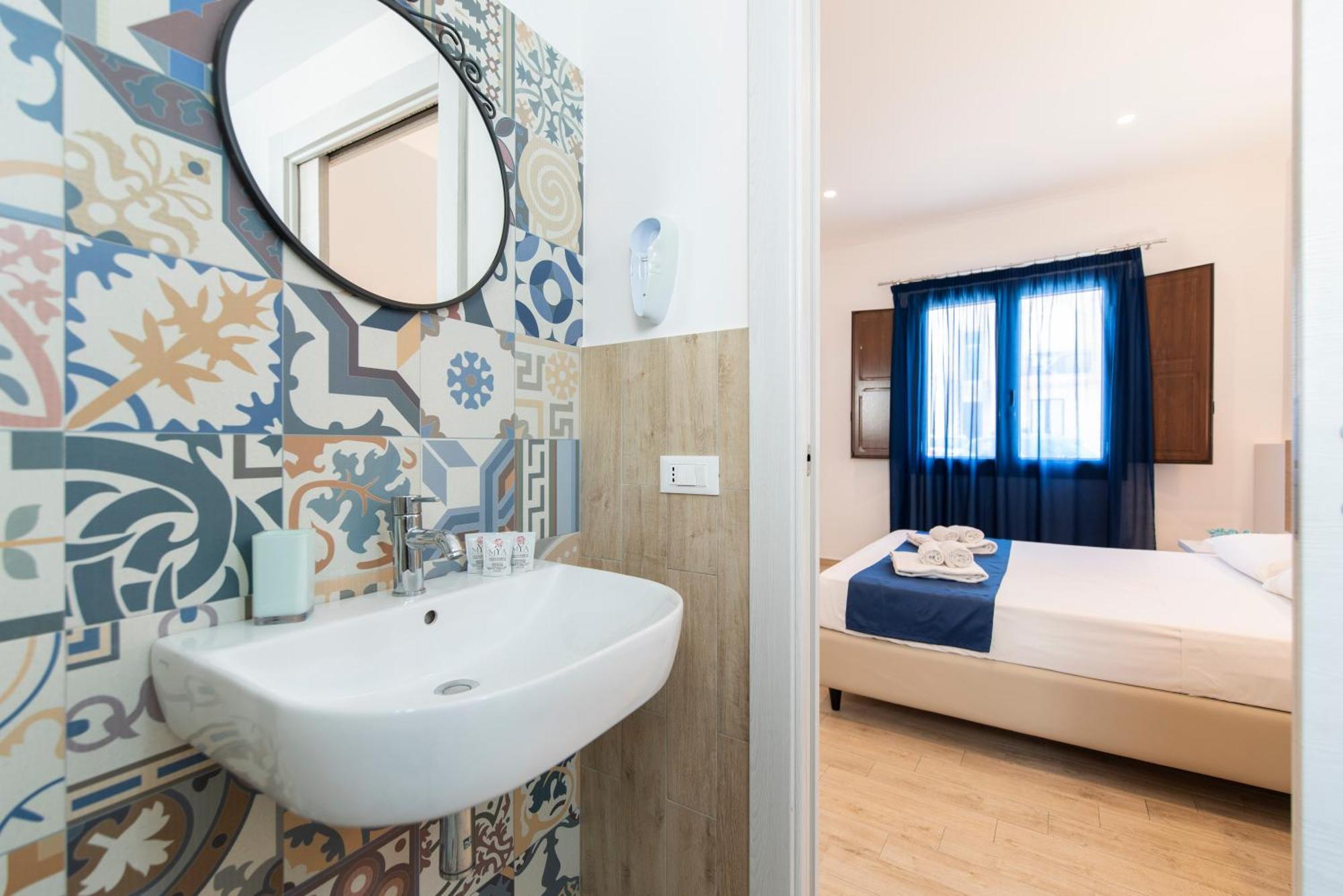 Double Room Private Bathroom