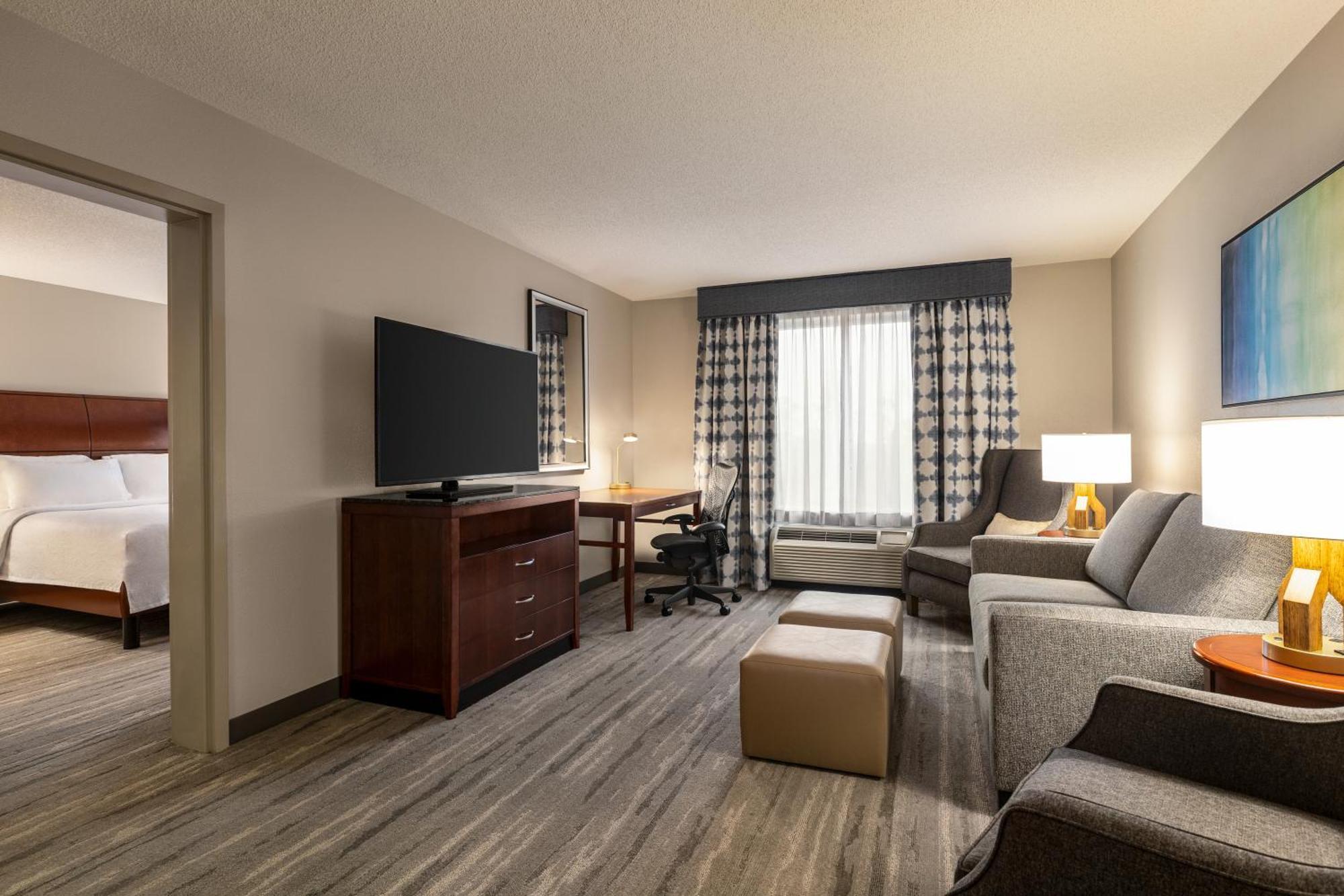 One-Bedroom King Suite