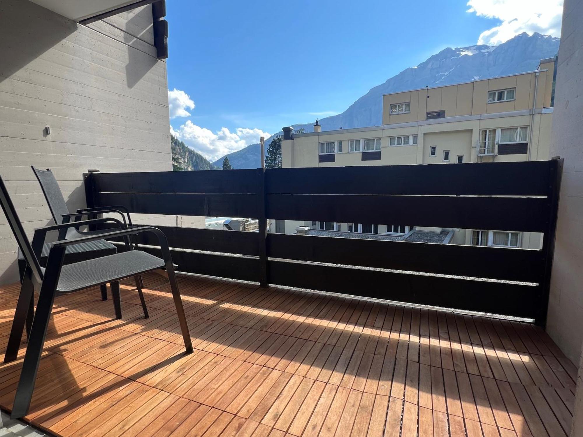 Comfort Room 1 Double Bed 1 Sofa Bed Balcony