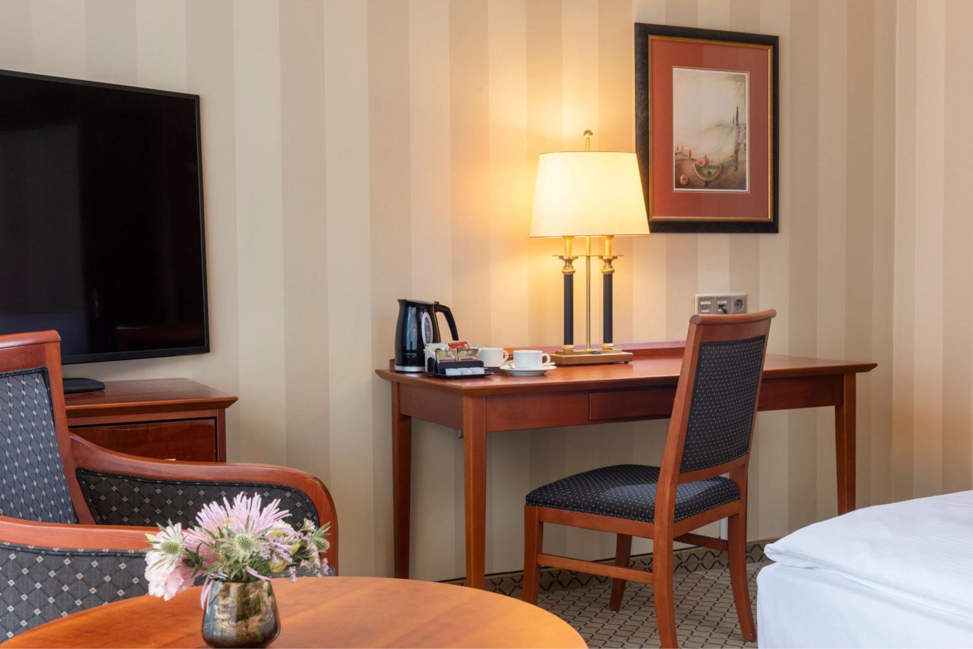 Classic Guest room 2 Twin or Single Beds