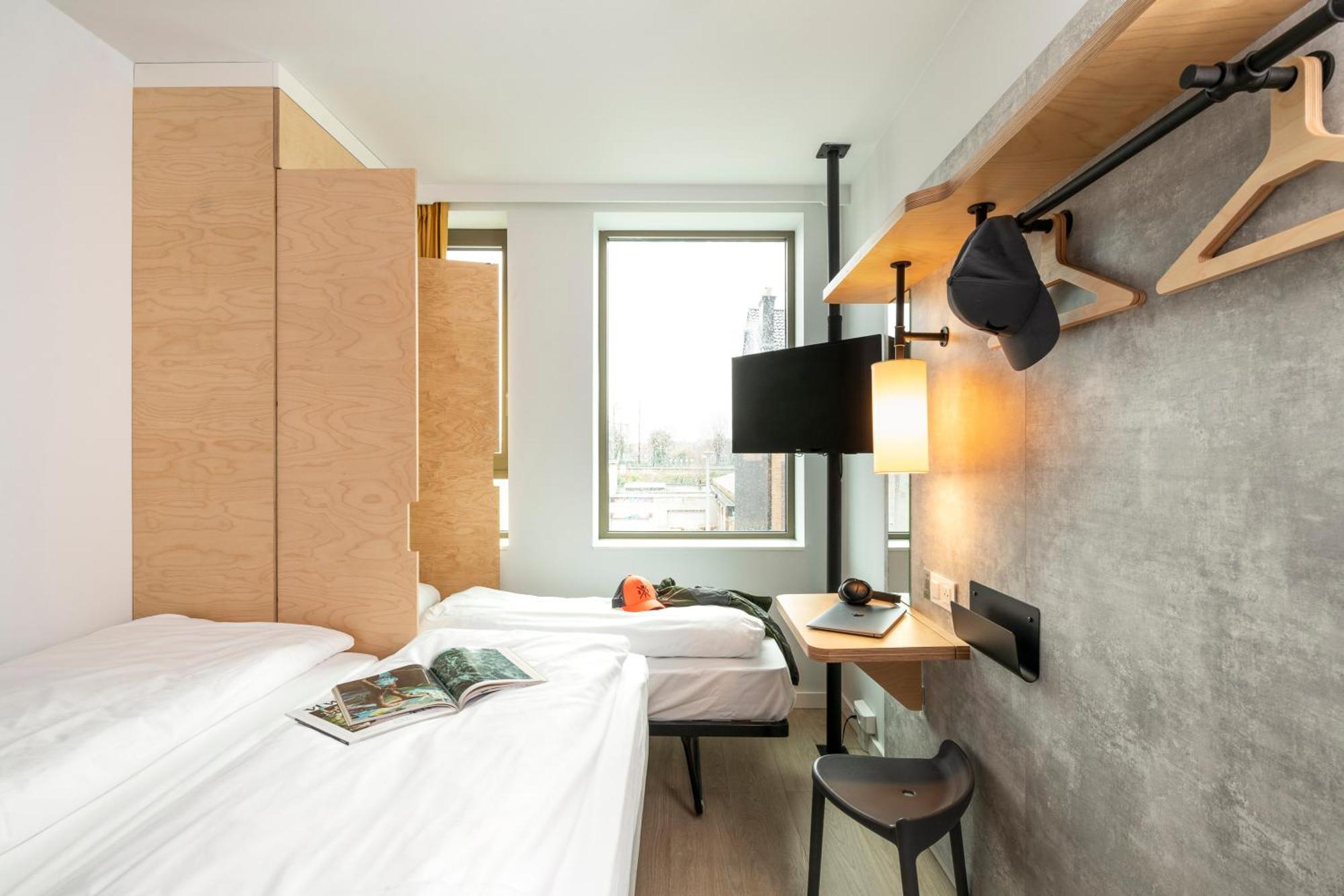 Standard Zimmer mit 3 Einzelbetten