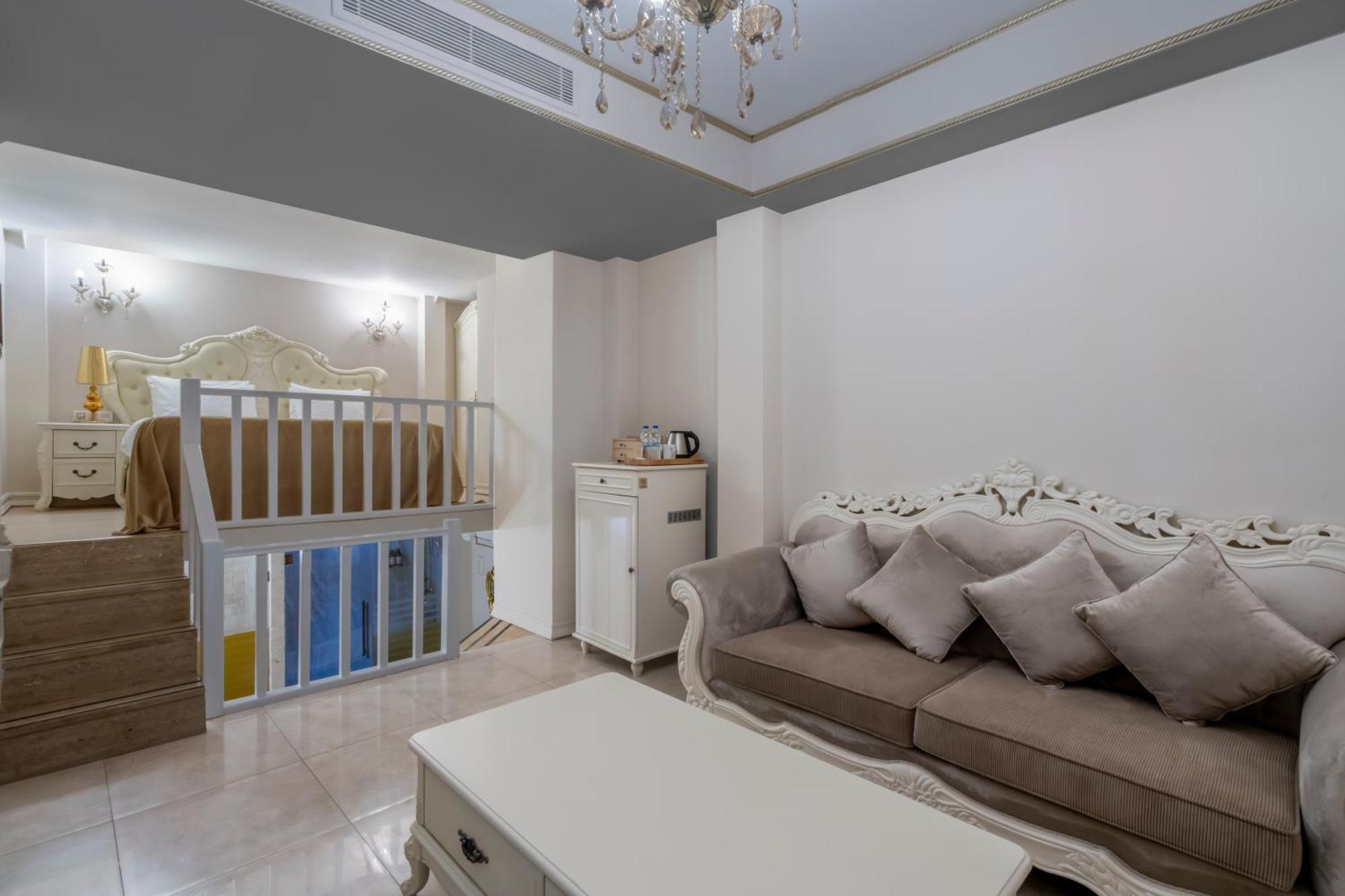 Deluxe Suite,1617851002:JPEG