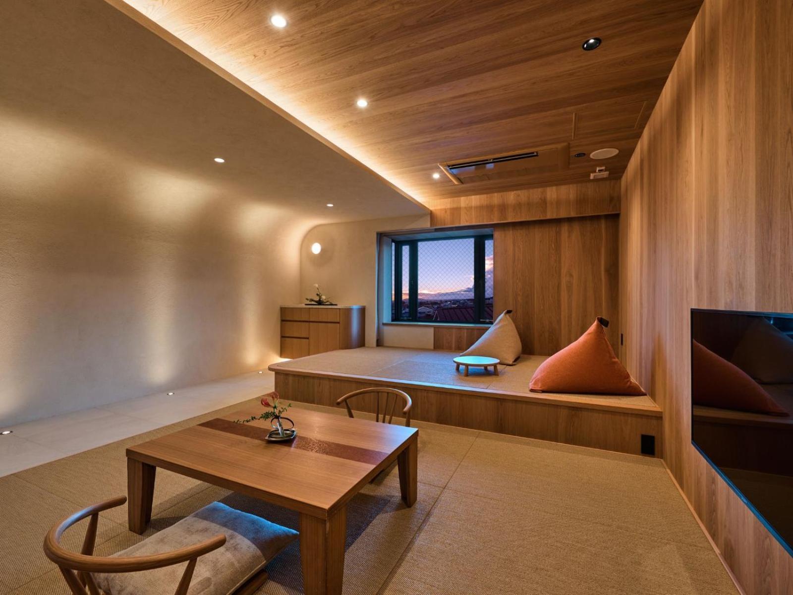 Japanese-Style Quadruple Room