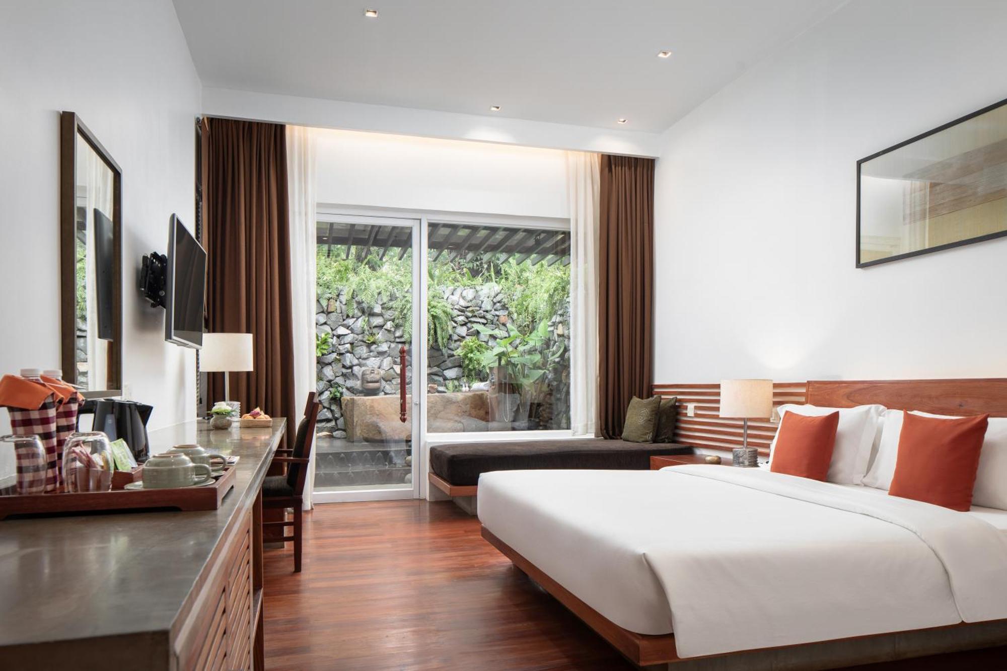 Bungalow Suite with Outdoor Bathtub - Free 30mn Massage + Free Mini Bar
