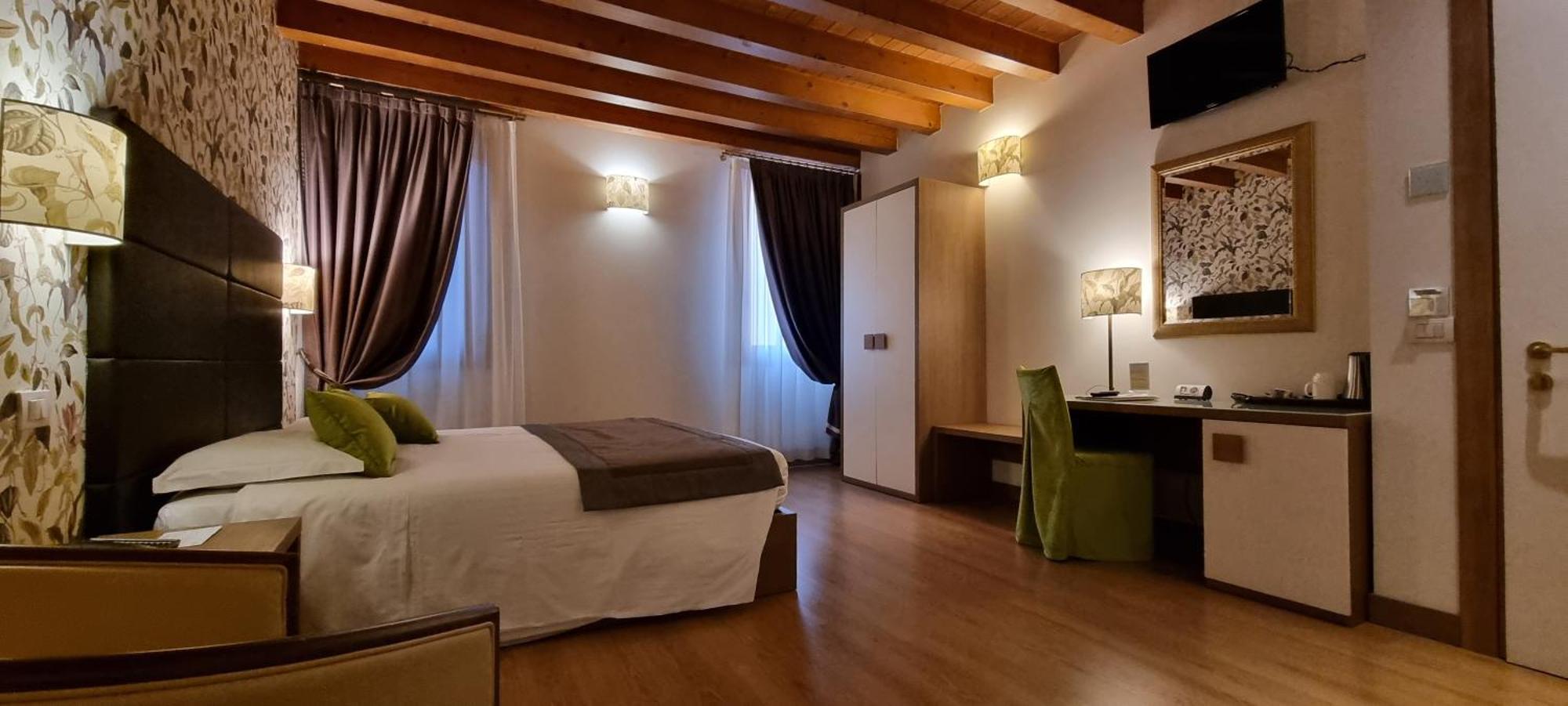 Superior Junior Suite