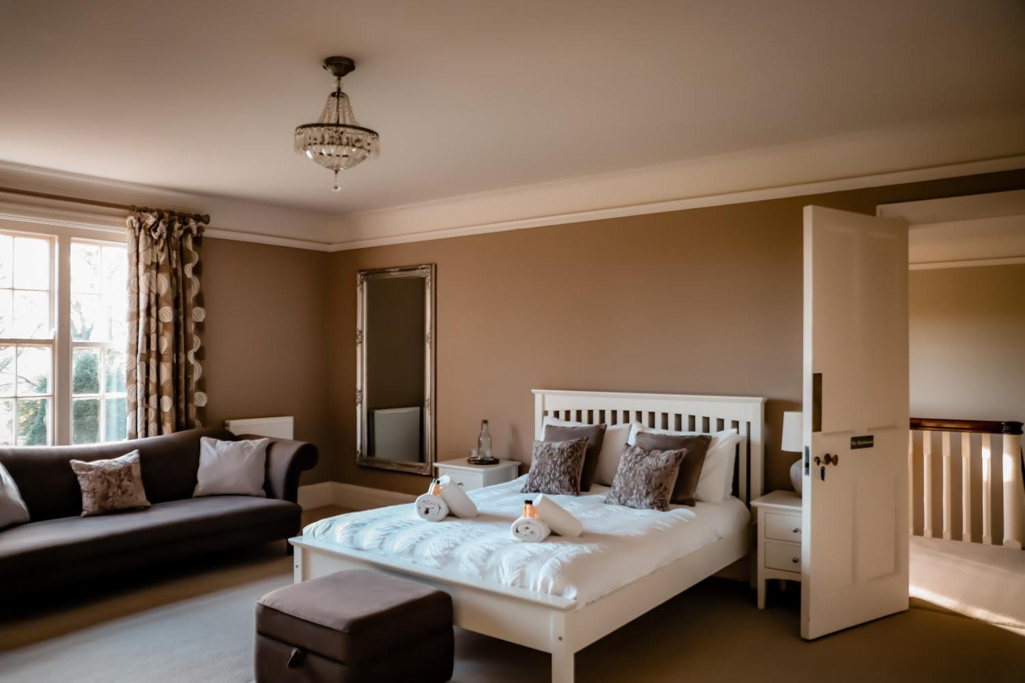 Superior King Room