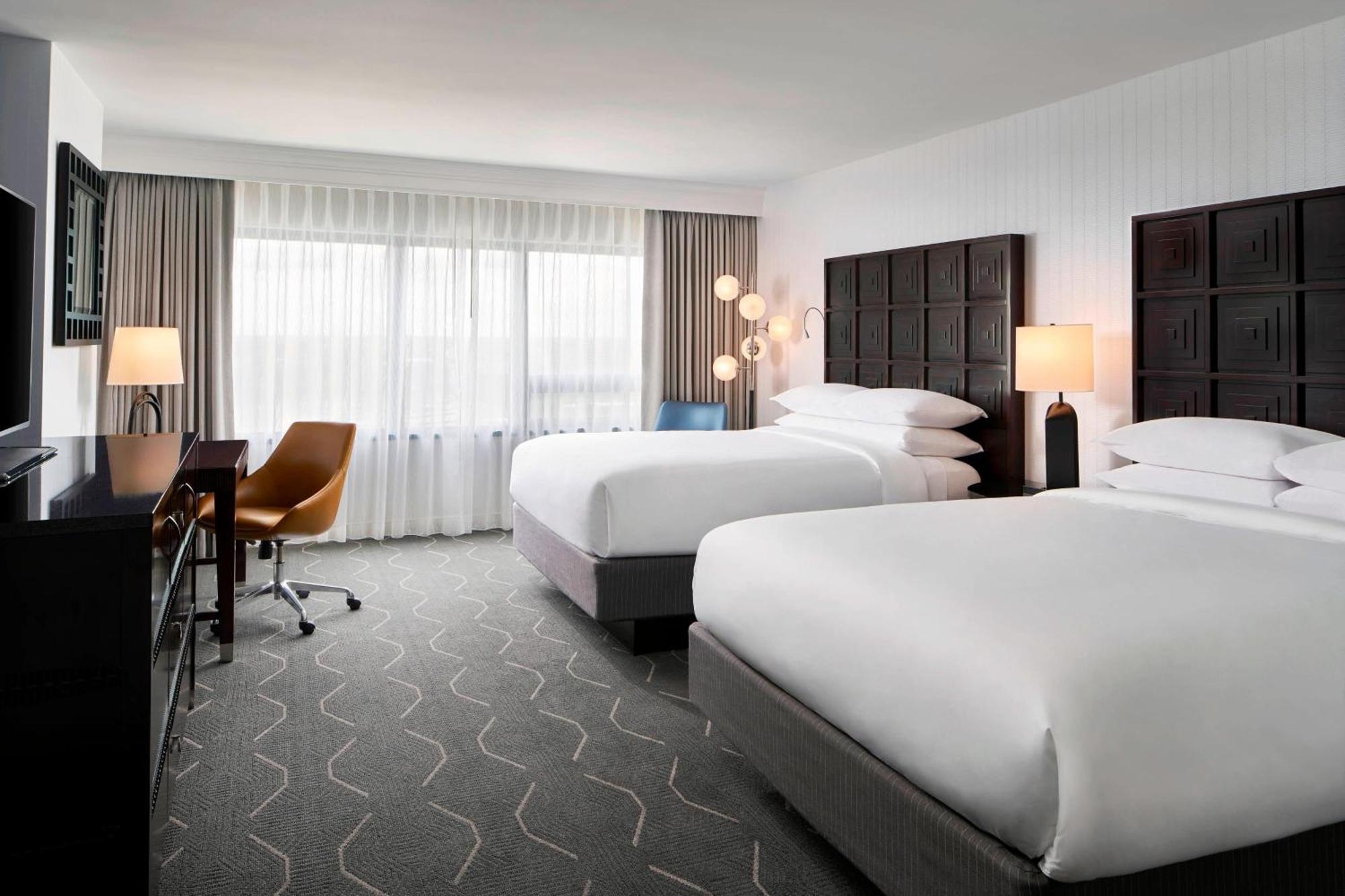 Club Queen Room with Two Queen Beds,1632242508:JPEG