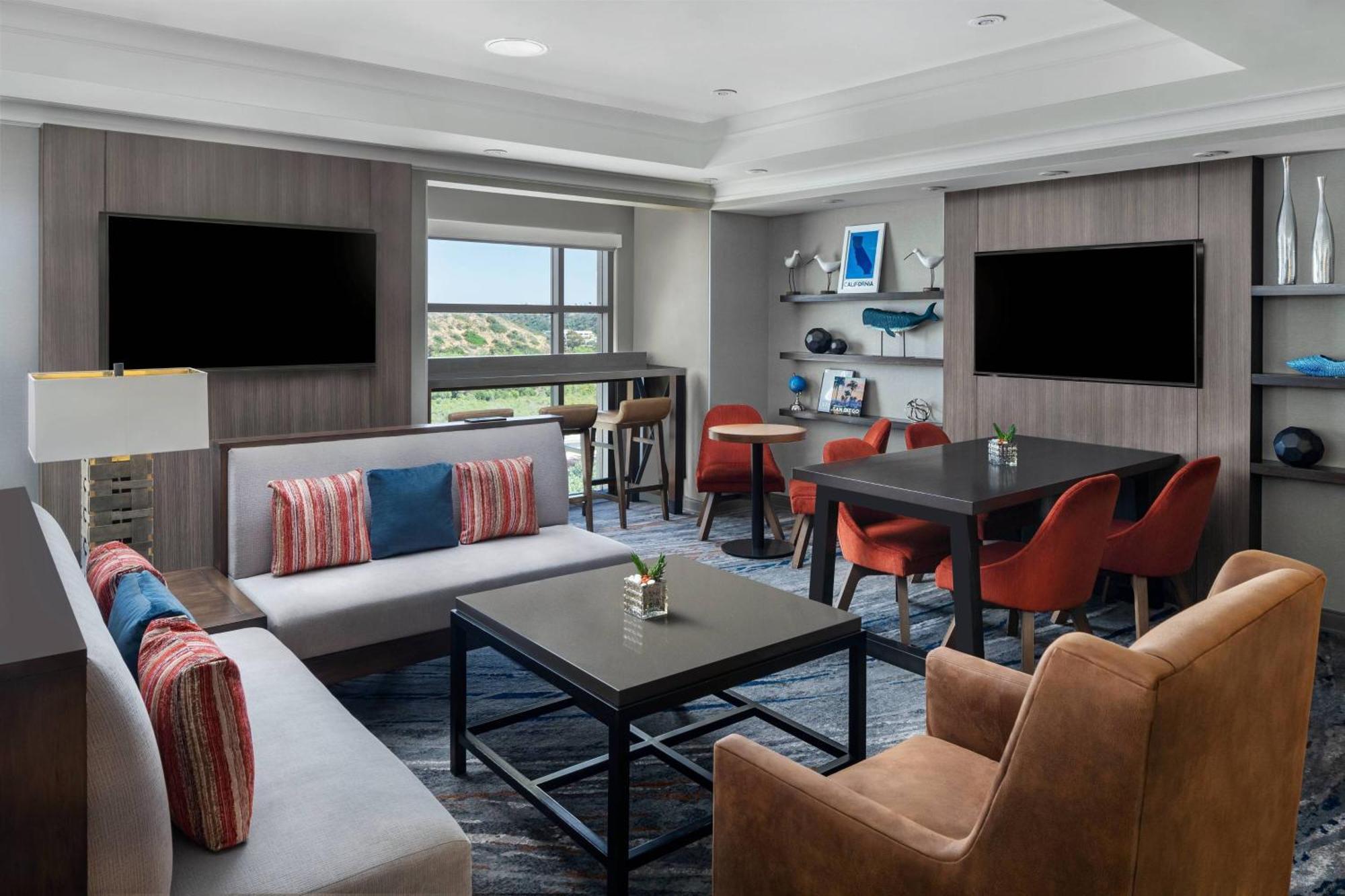 King Room Concierge Lounge Access