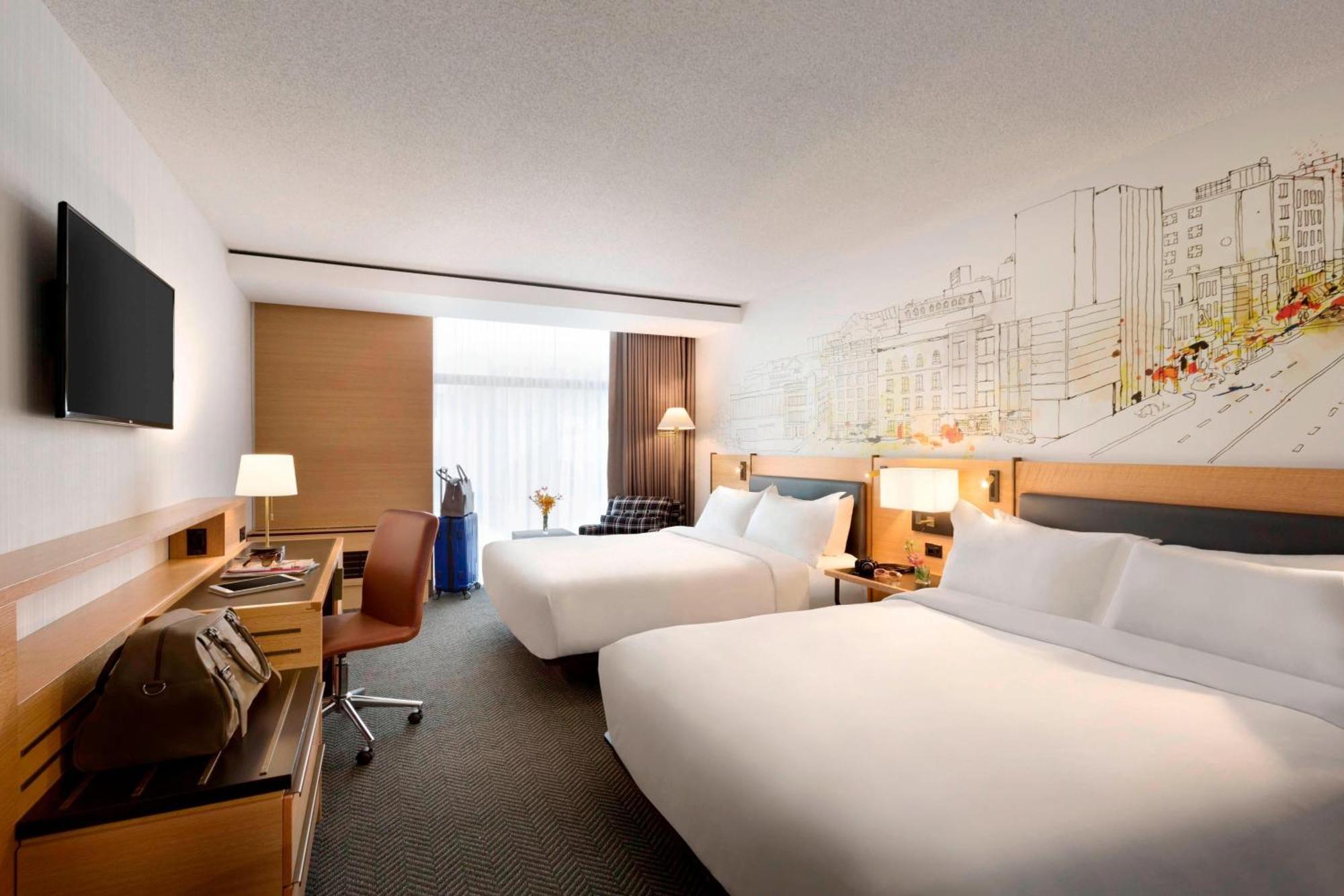 CIty View Guest room 2 Queen City view