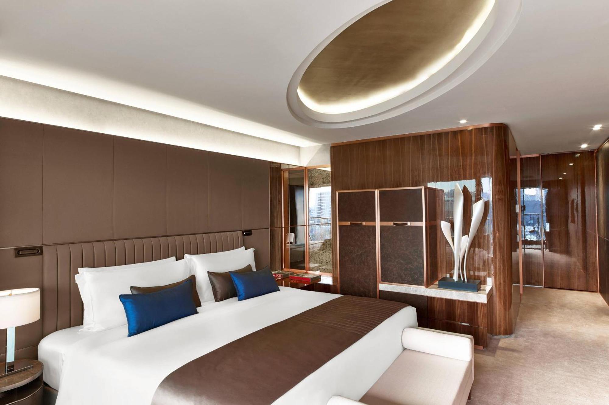 Empire Suite Macka Park View St Regis Butler Service