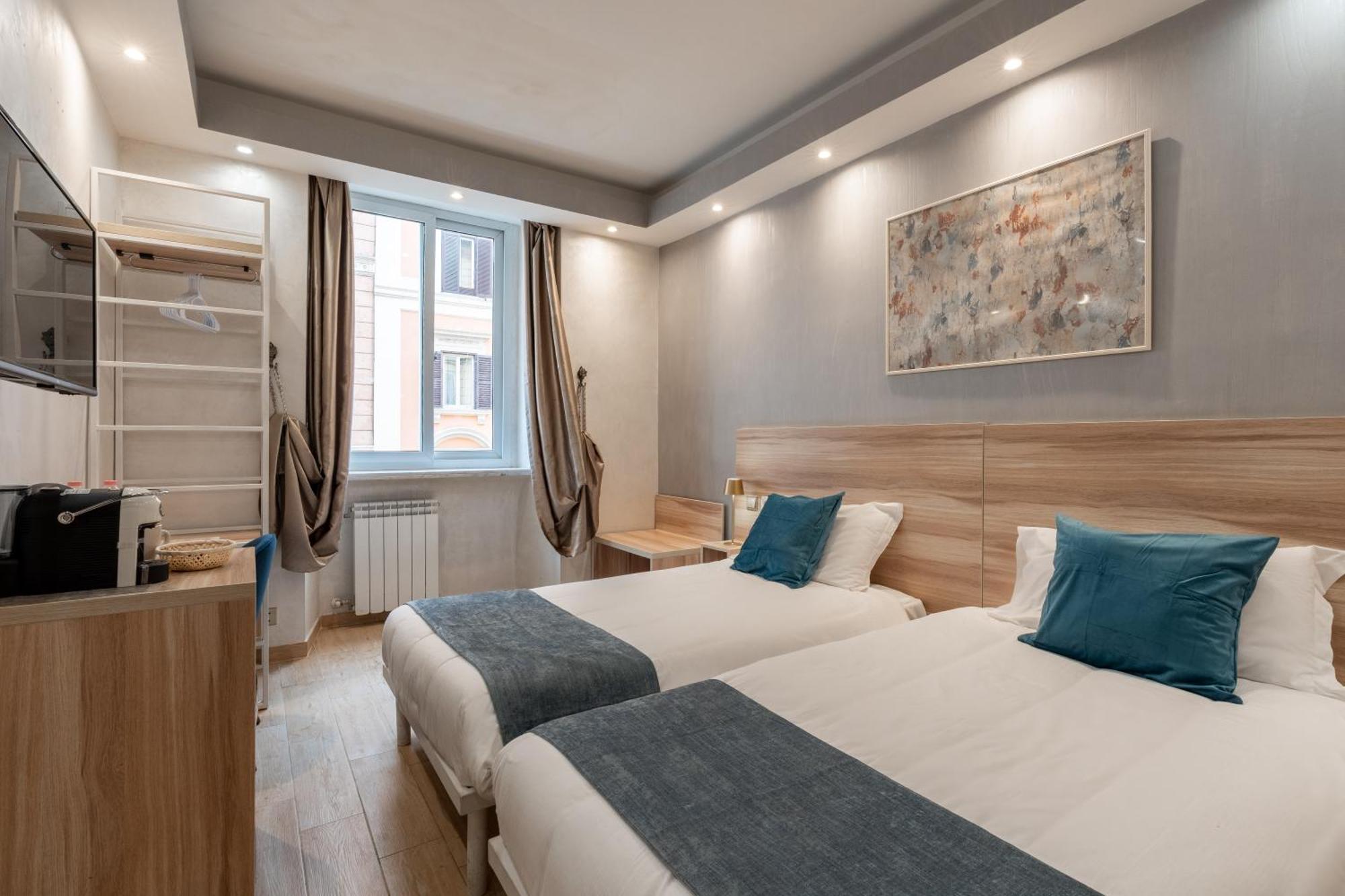Standard Twin Room