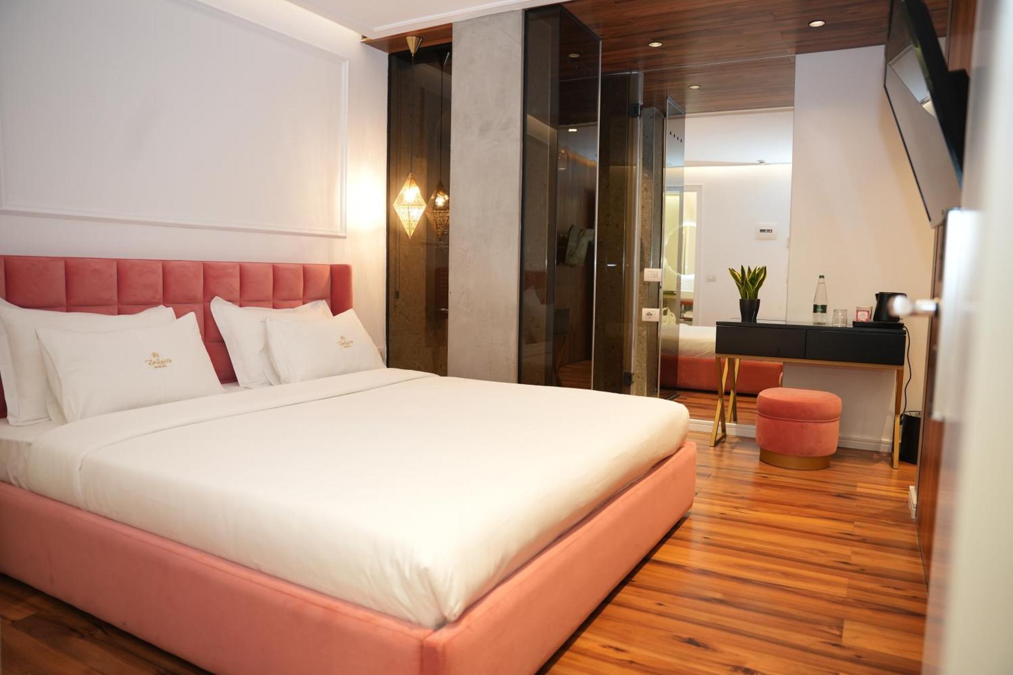 Standard Double Room No Window