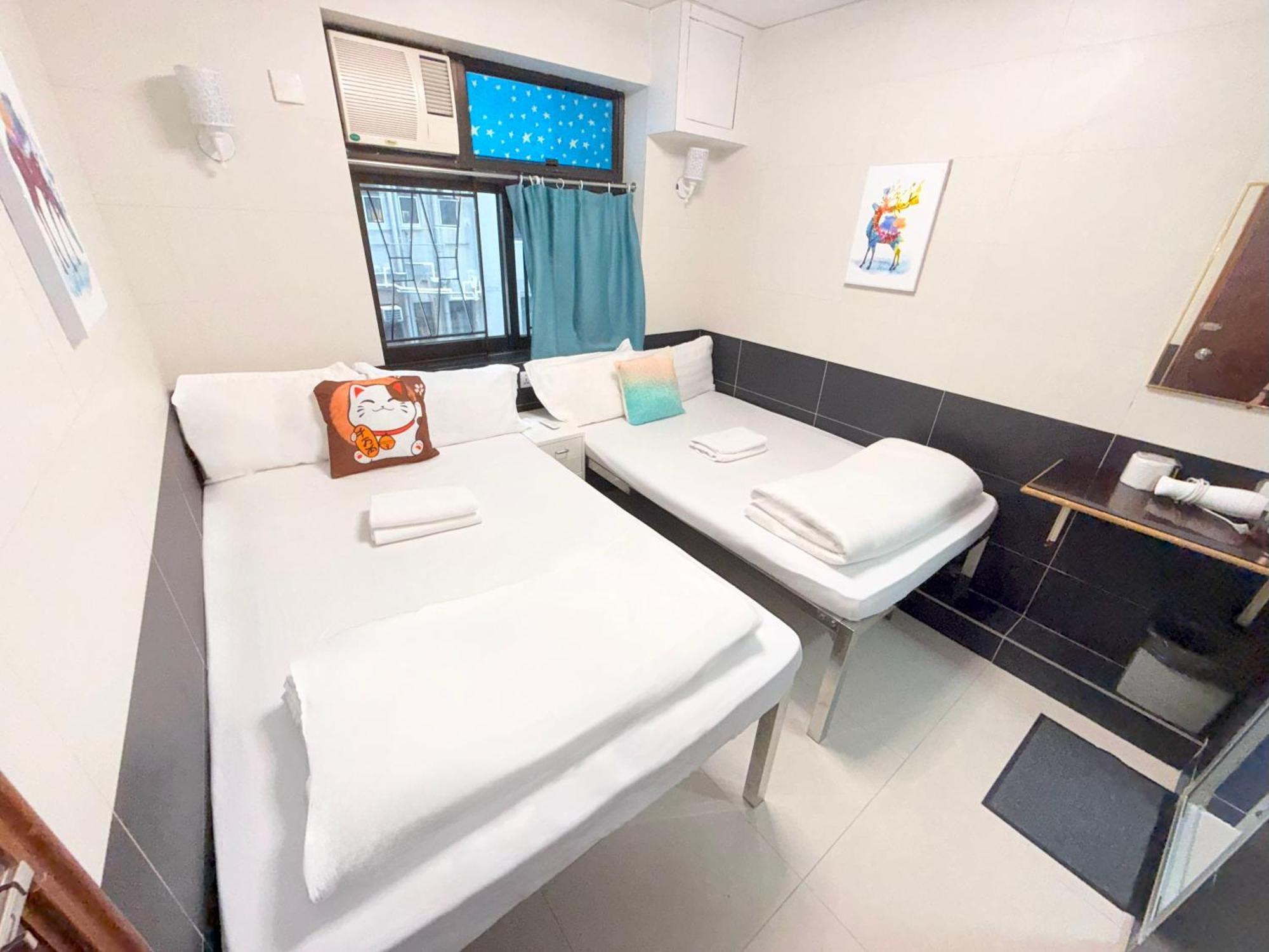 Quadruple Room Private Bathroom