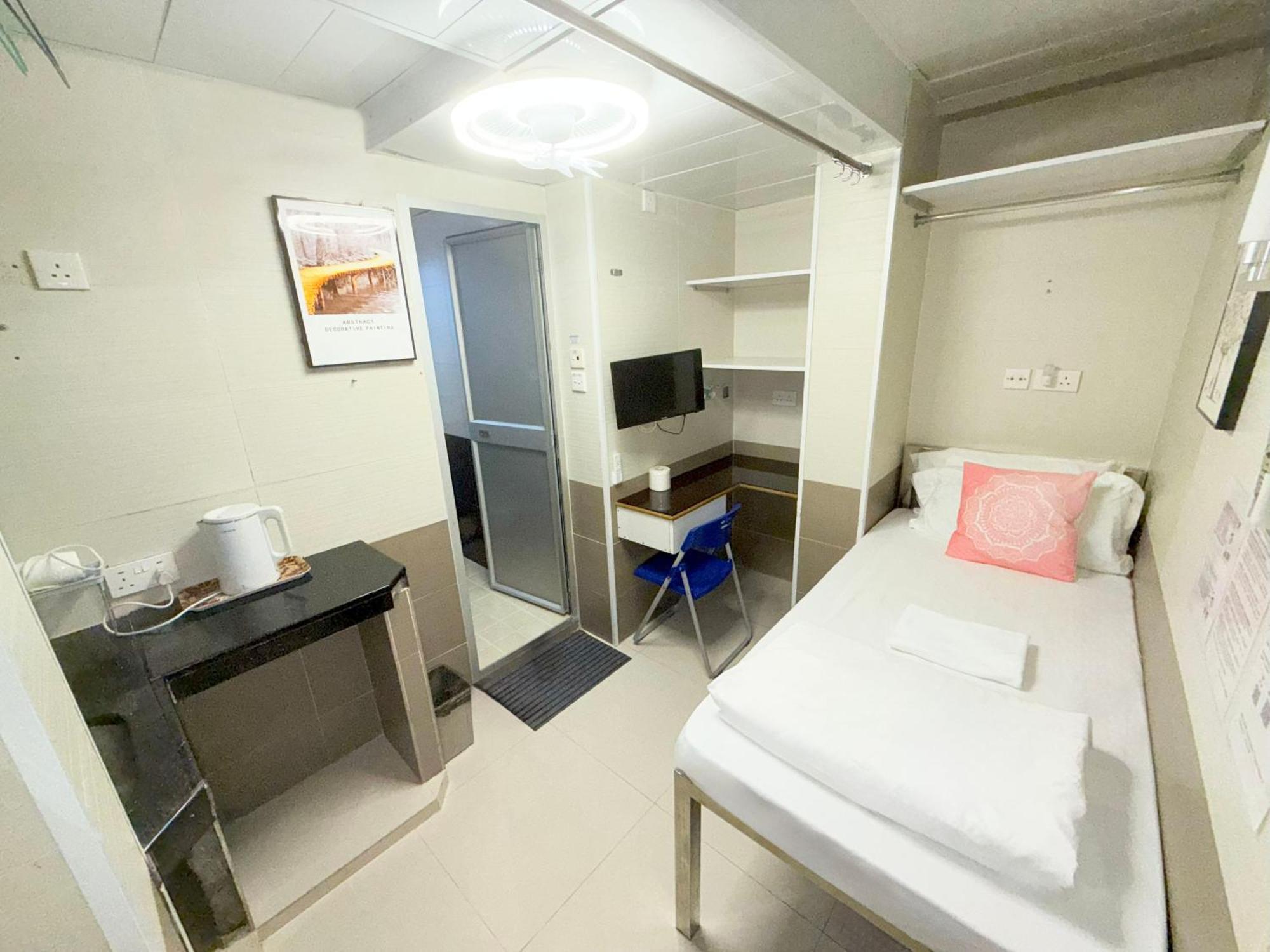 Deluxe Single Room